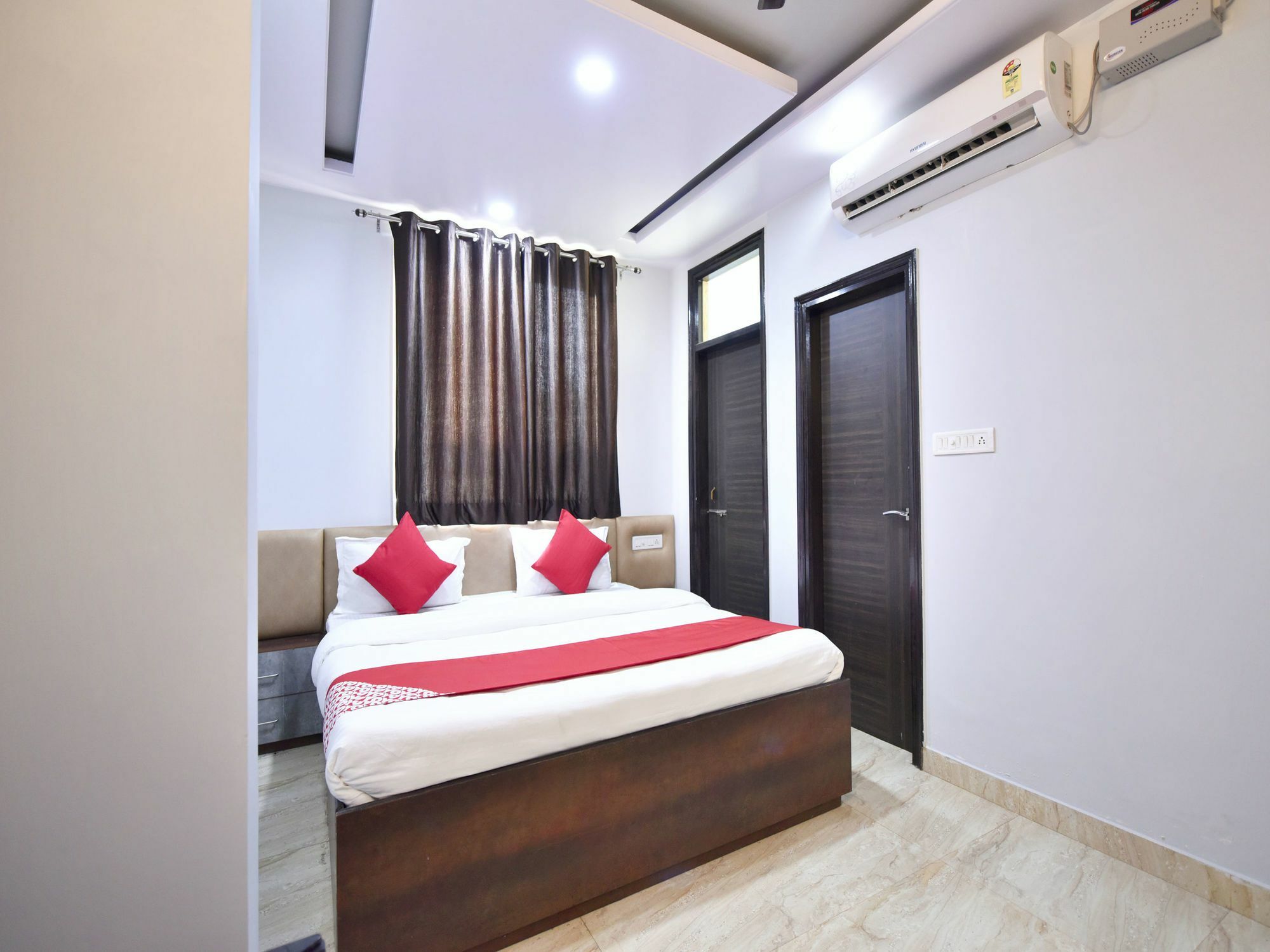 Hotel Oyo 12421 G.t View Jaipur
