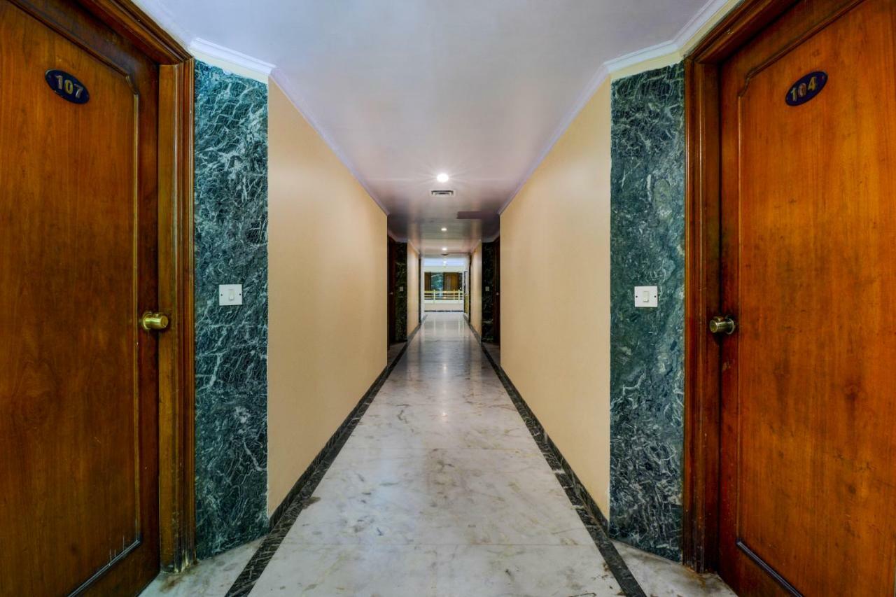 Oyo 18814 Maya International Hotel