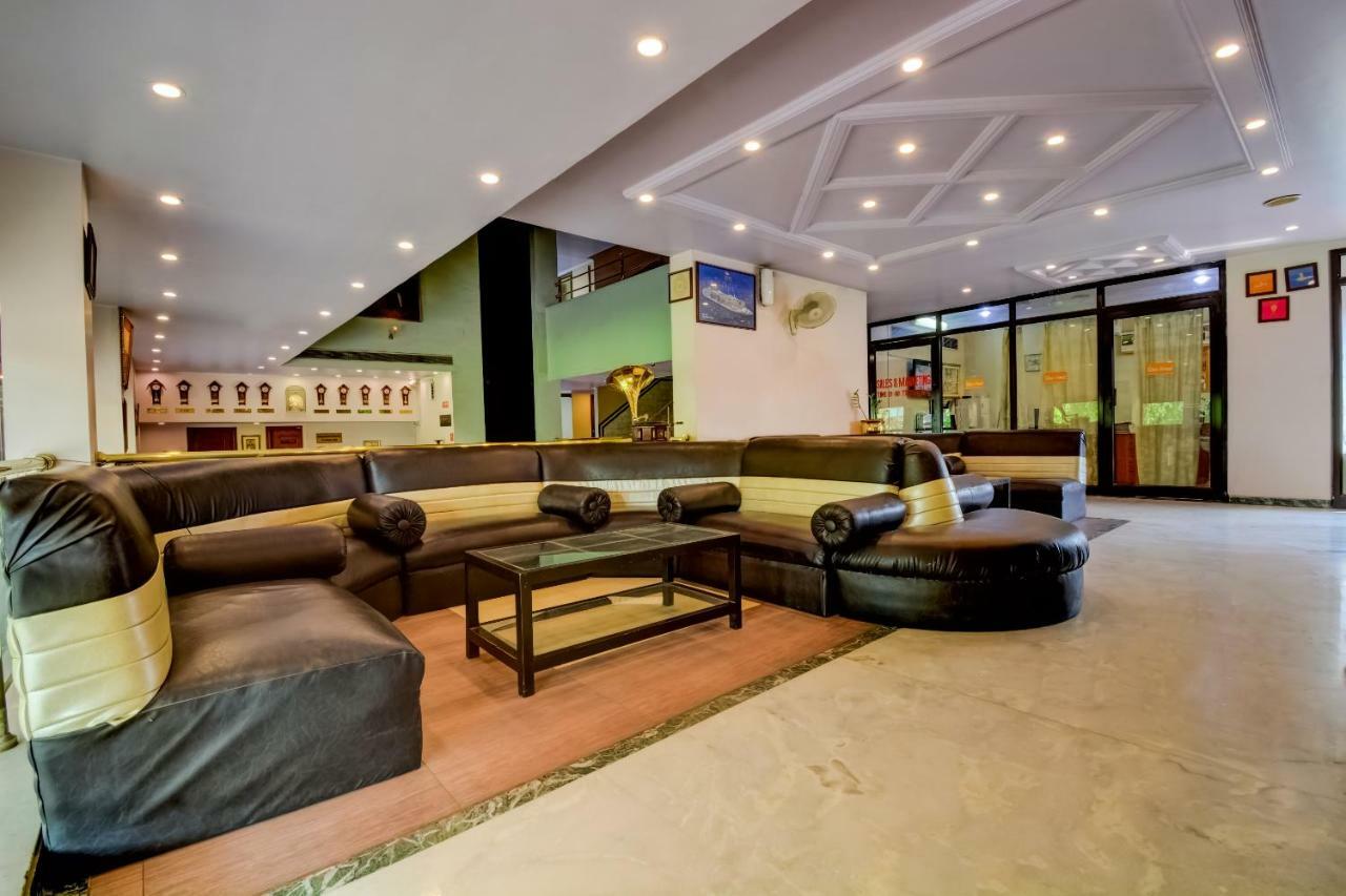 Oyo 18814 Maya International Hotel 3*
