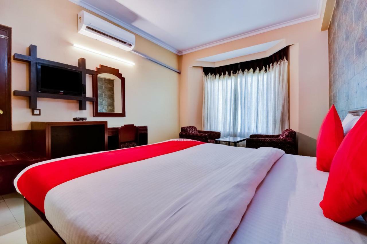 Hotel Oyo 18814 Maya International