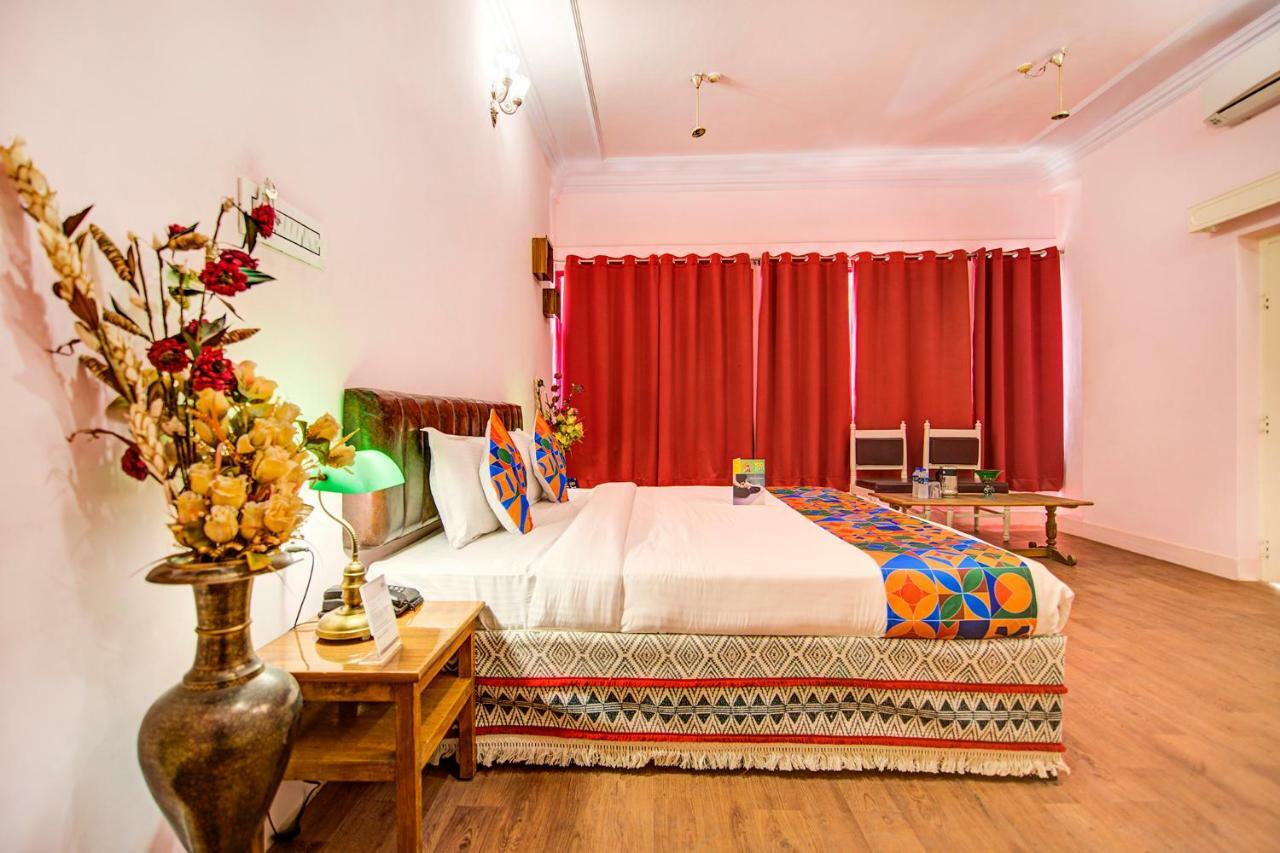 Hotel Pink Palace 3*