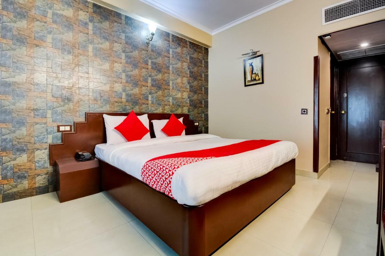 Oyo 18814 Maya International 3*