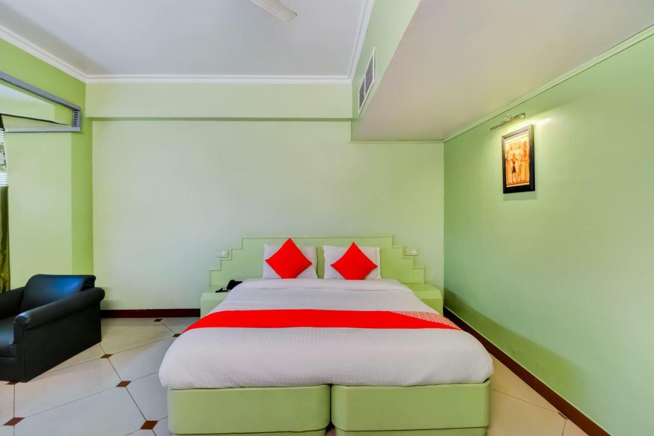 Oyo 18814 Maya International 3* Jaipur