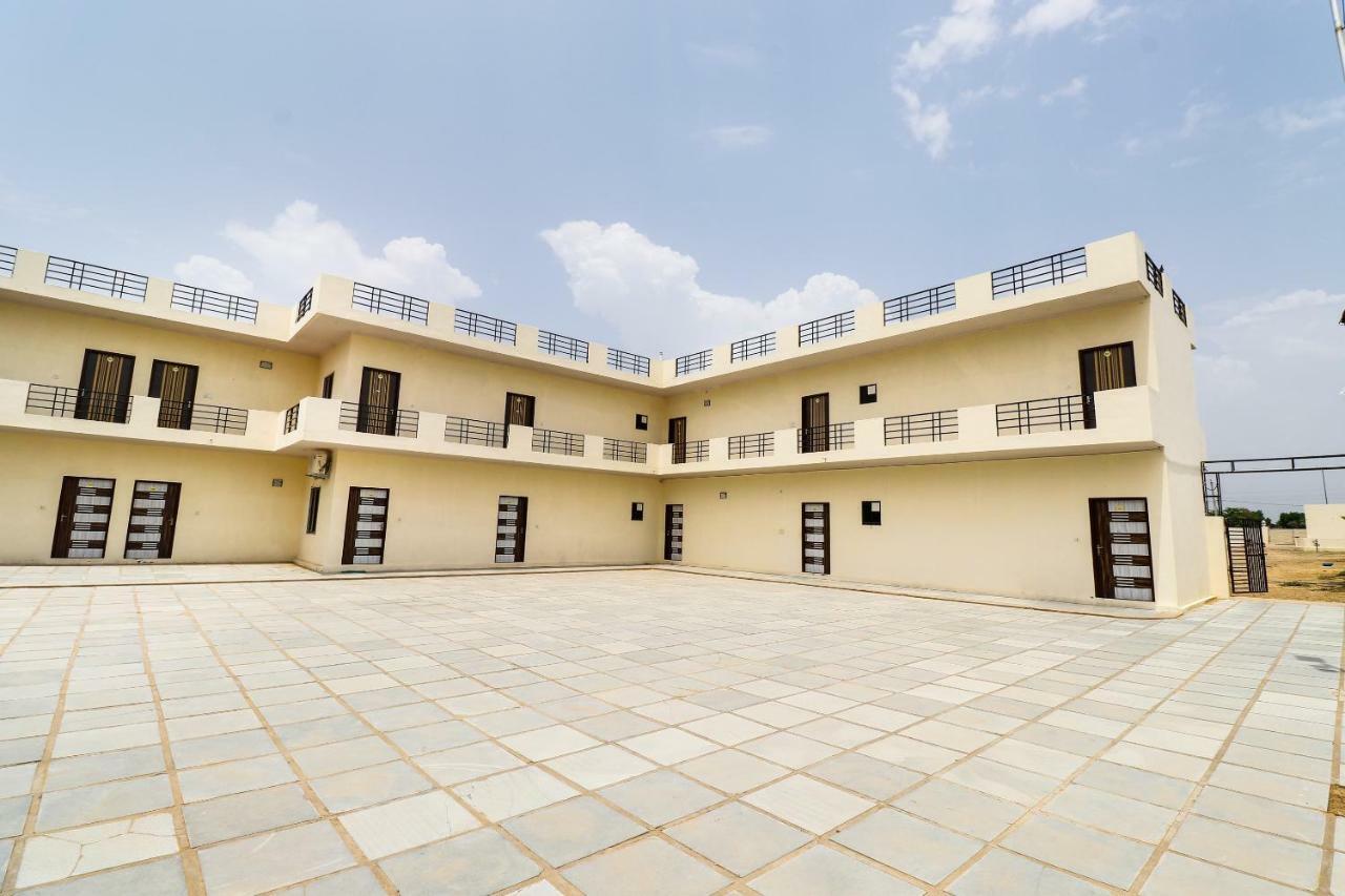 Spot On 46858 Jharkhand Palace 3* Jaipur