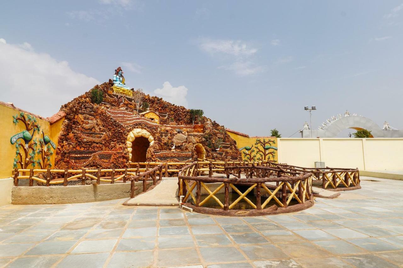Spot On 46858 Jharkhand Palace Jaipur