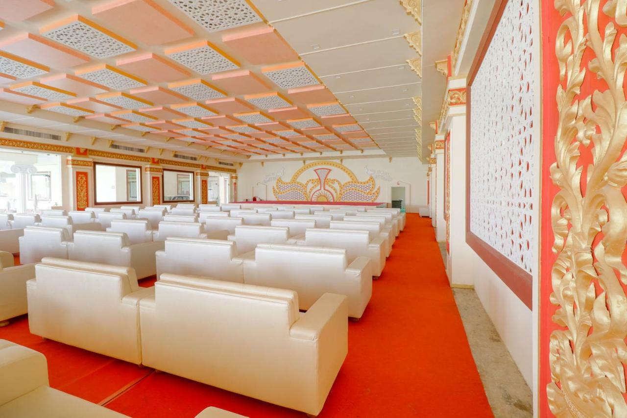 Spot On 46858 Jharkhand Palace Hotel