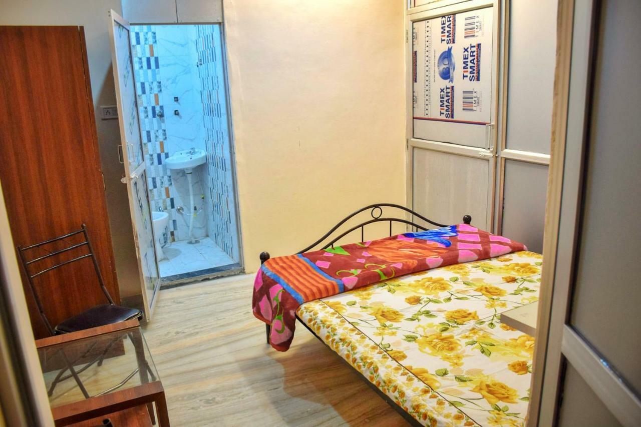 Yoga Hostel
