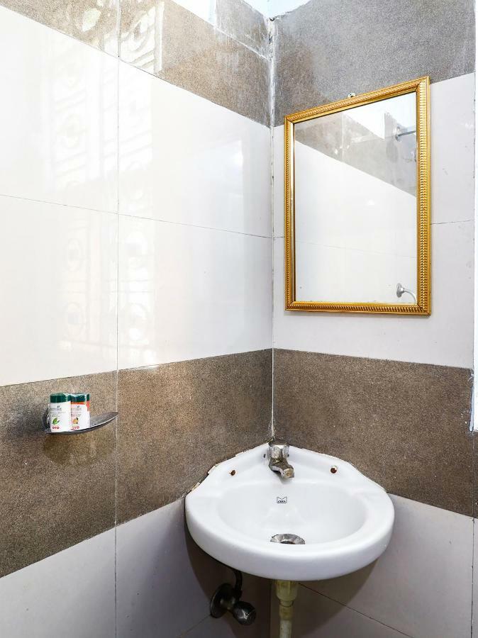 Aapnni Hotel Guest house 3*