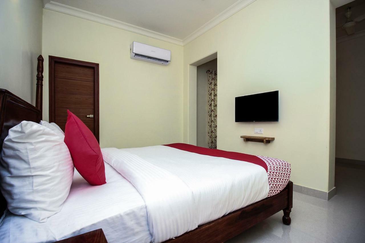 Hotel Oyo 18308 Kishanpur Haveli 3*
