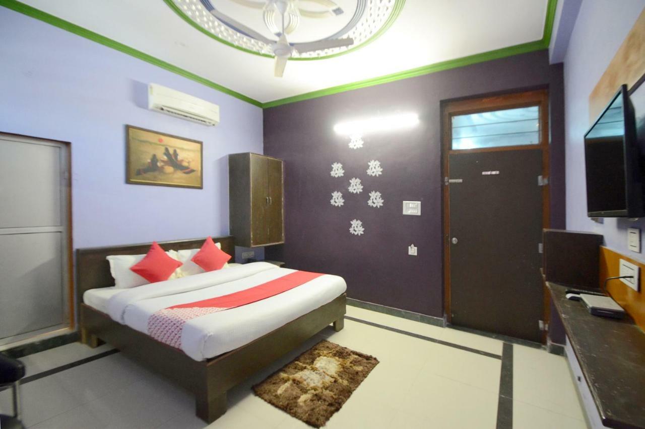 Oyo Blue Moon 3* Jaipur