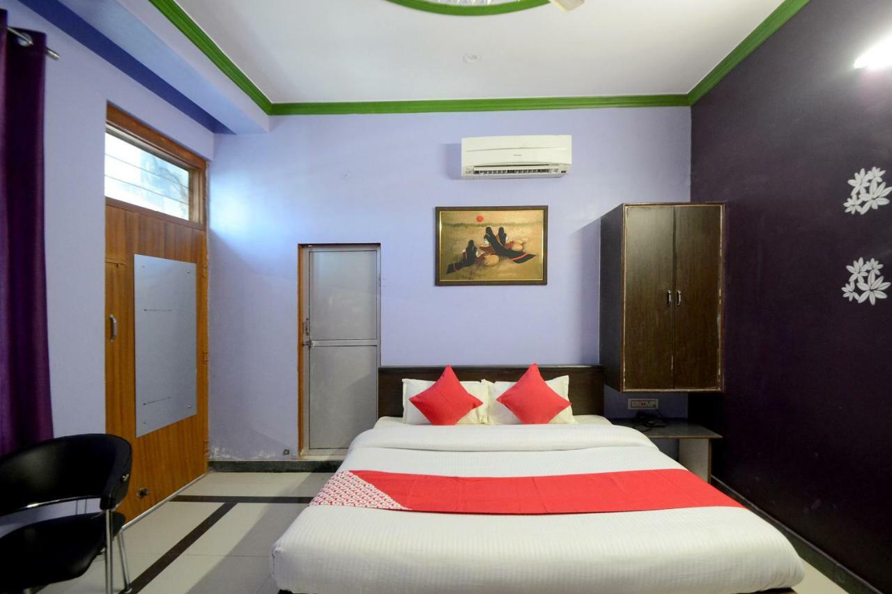 Hotel Oyo Blue Moon Jaipur
