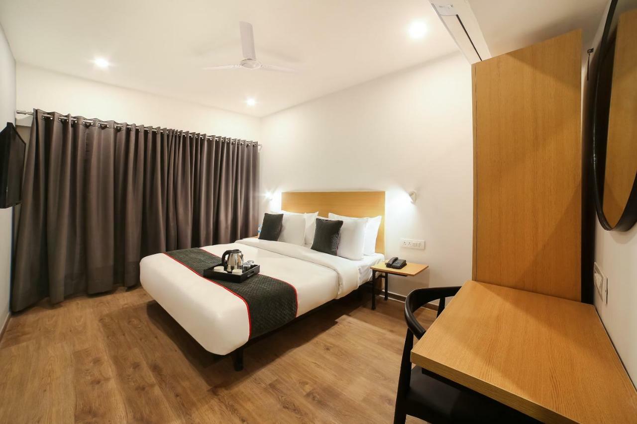 Oyo Townhouse 110 Mi Road Hotel Jaipur