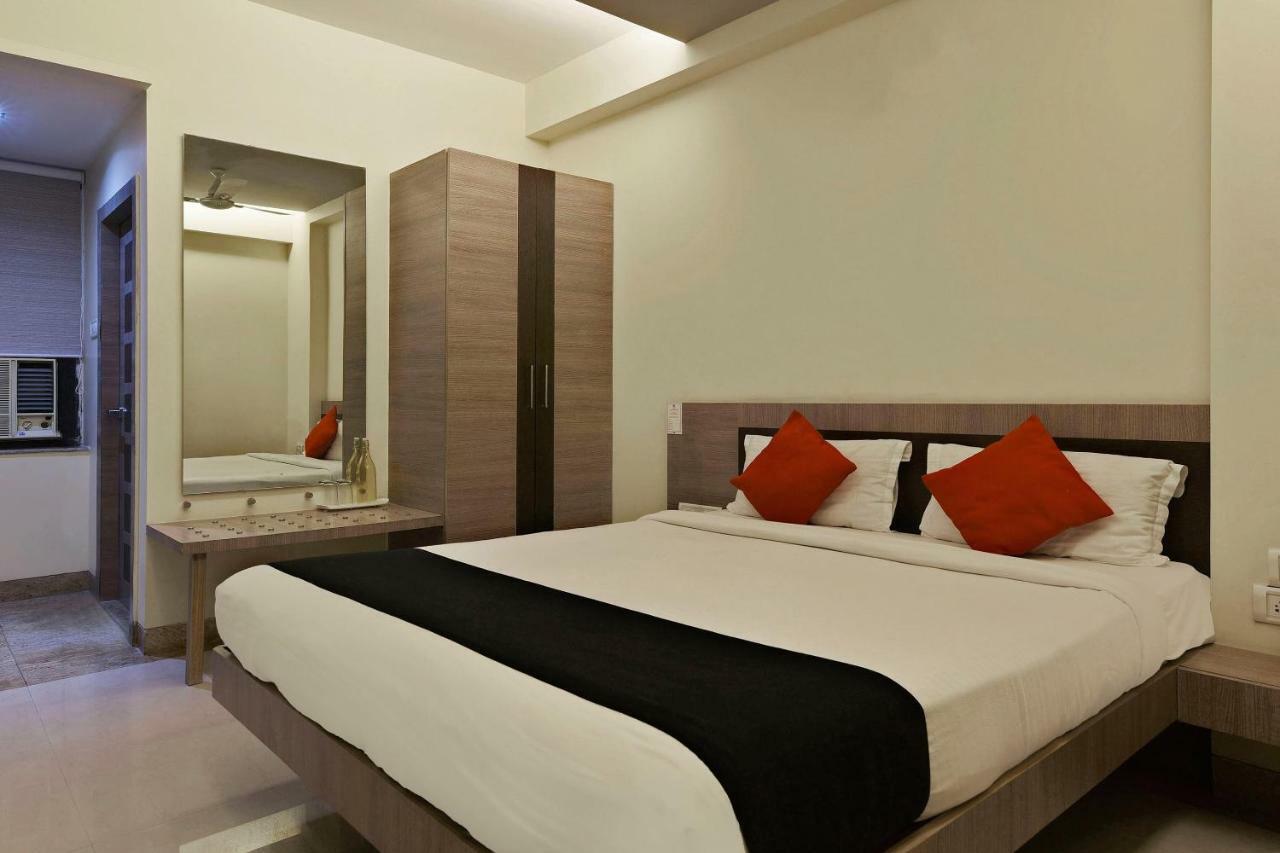 Capital O 18907 Apex Intercontinental 3* Jaipur