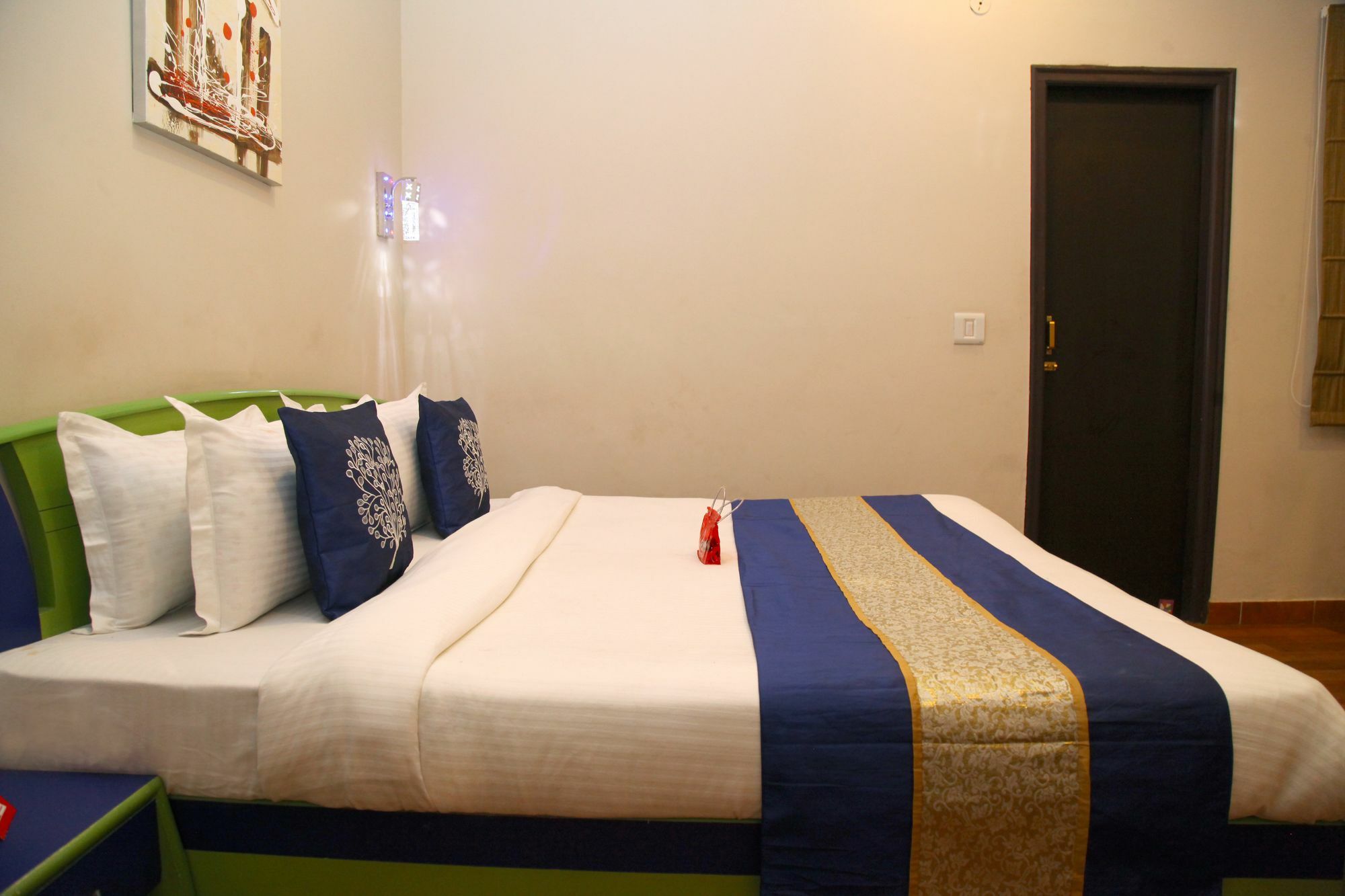 Fabhotel Shri Laxmi Palace Hotel