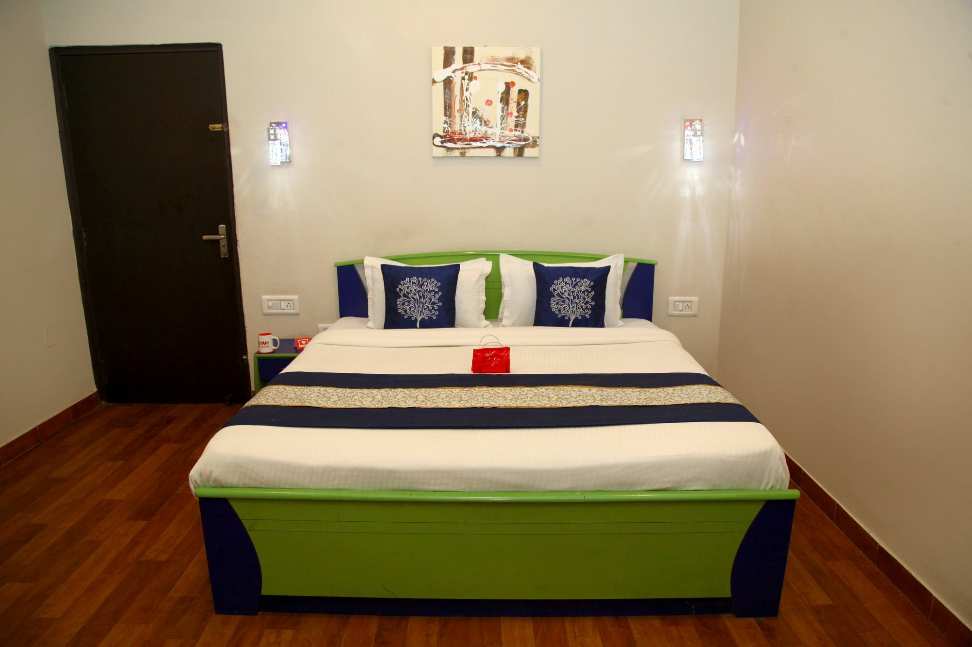 Hotel Fabhotel Shri Laxmi Palace 3*