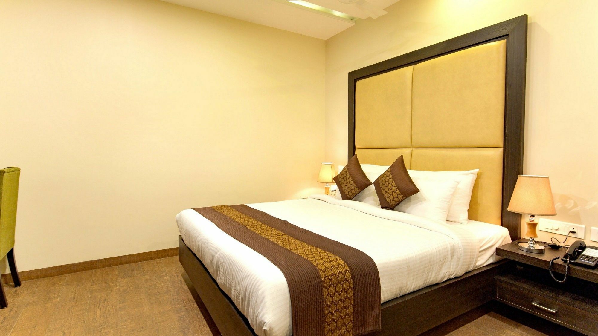 Hotel The Livin 3*