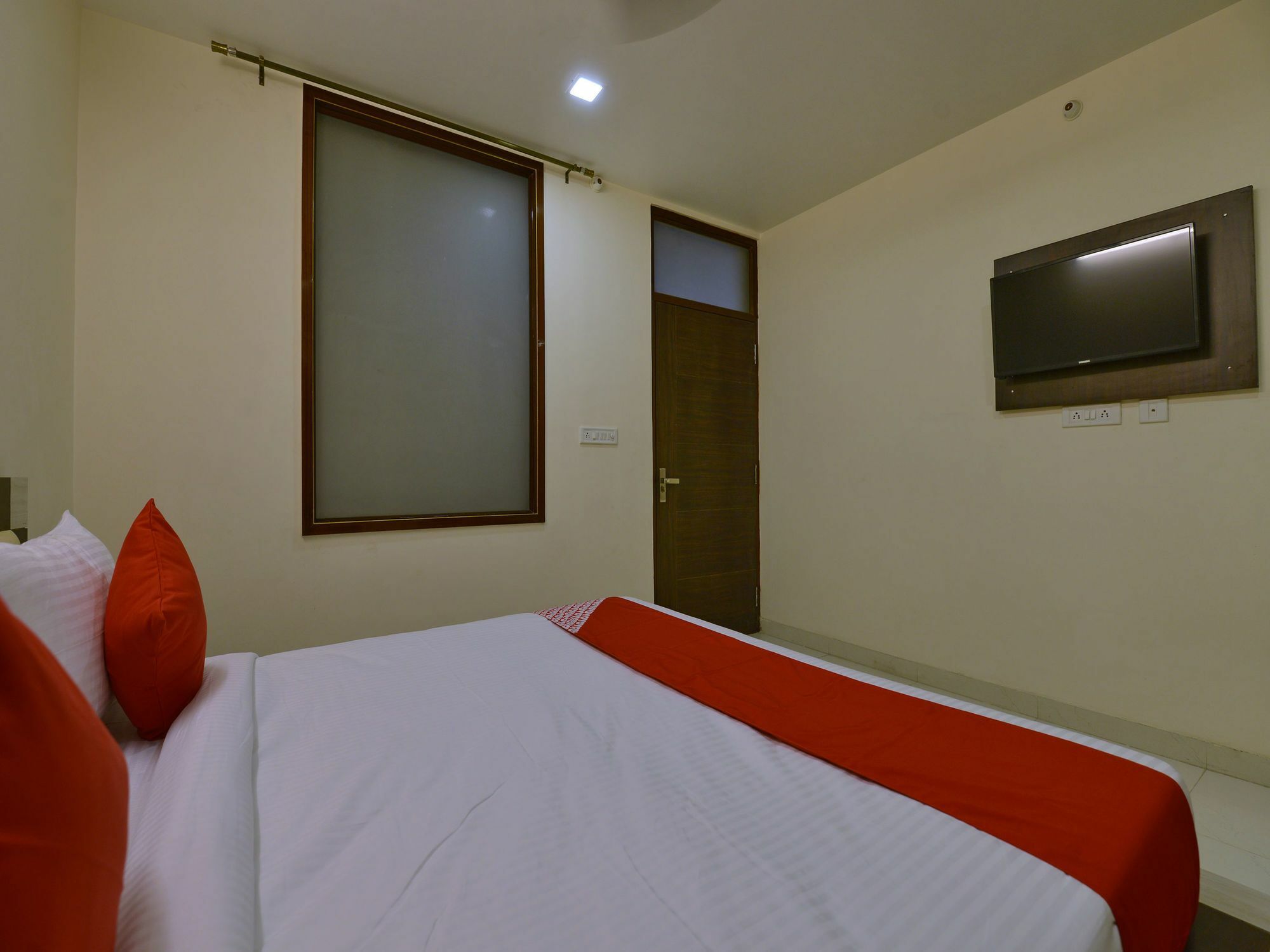 Oyo 12381 The New Heritage Heights View