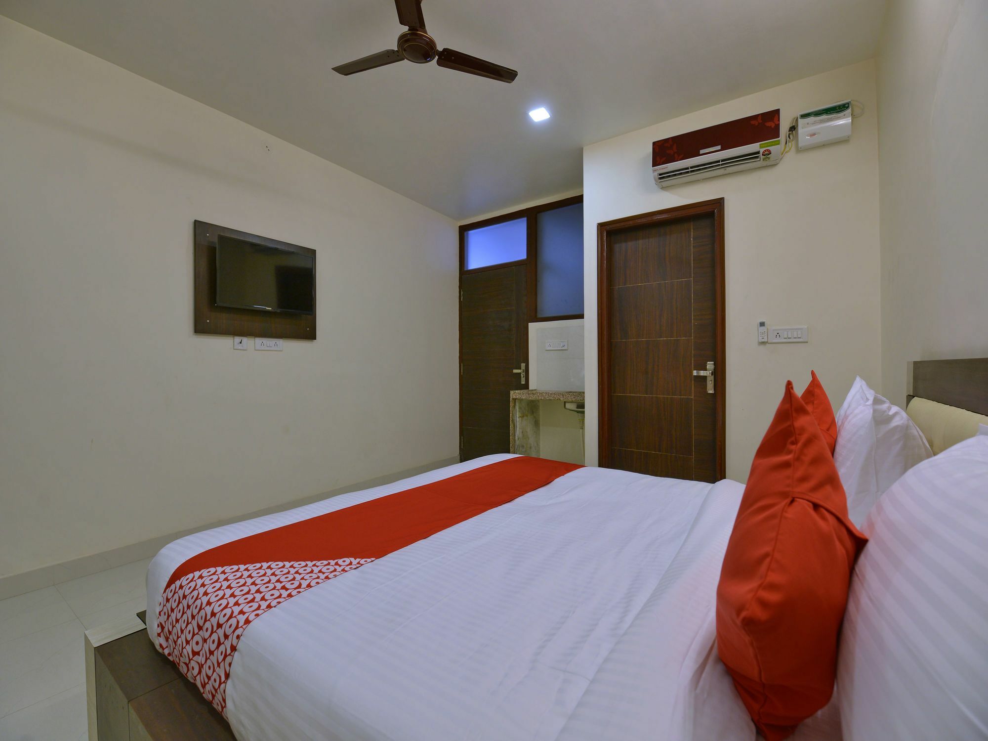 Oyo 12381 The New Heritage Heights View Jaipur