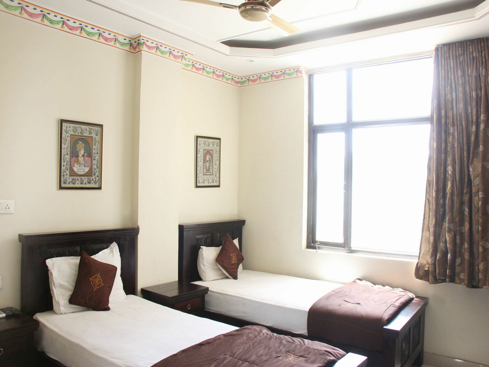 Oyo 14598 Surya Garh Jaipur