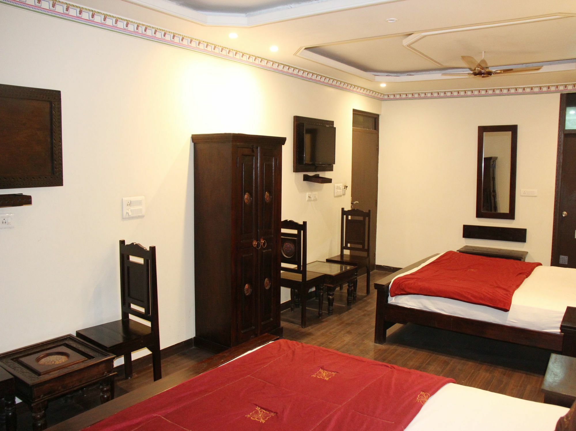 Oyo 14598 Surya Garh