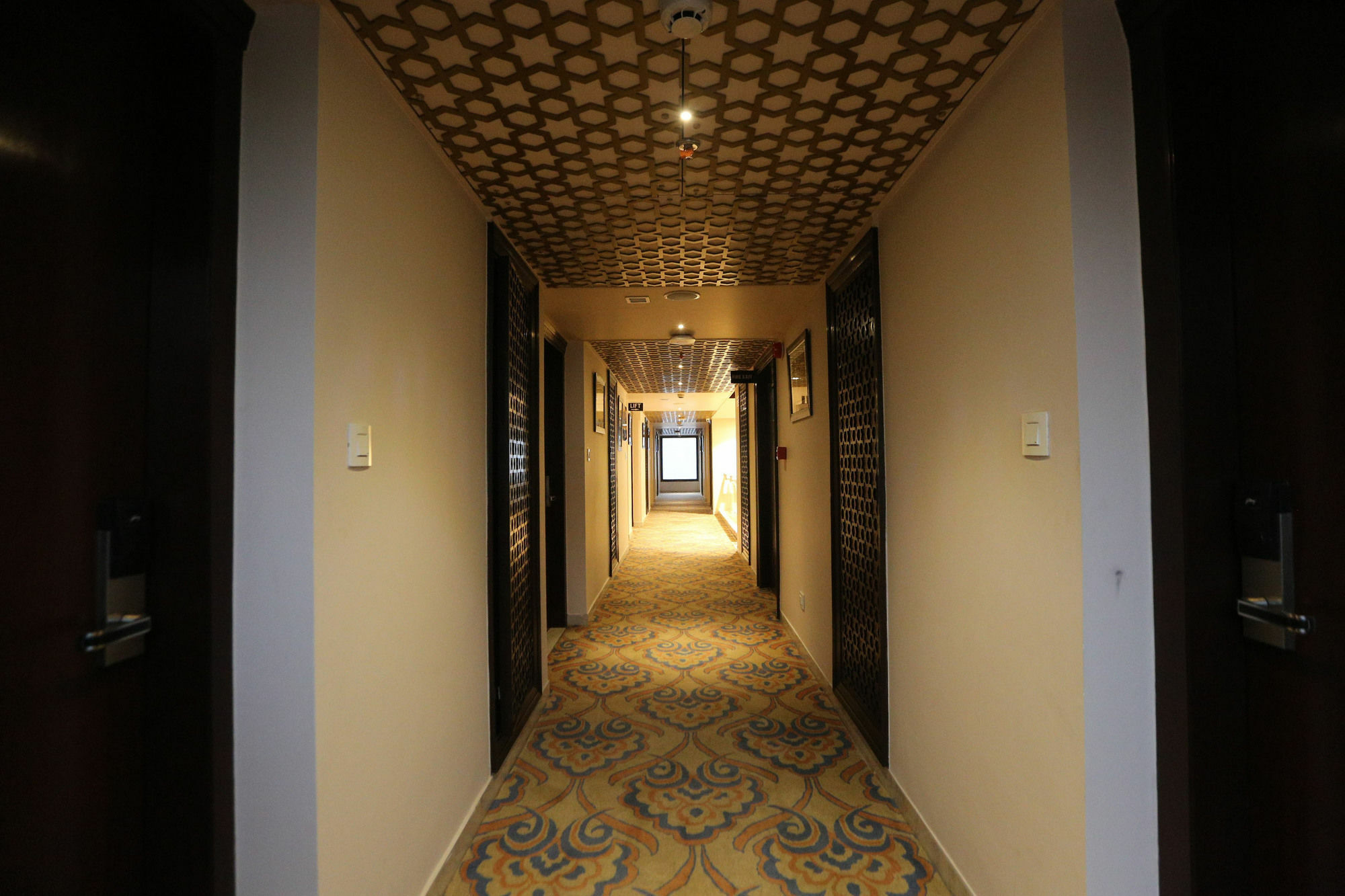 Comfort Sapphire Hotel