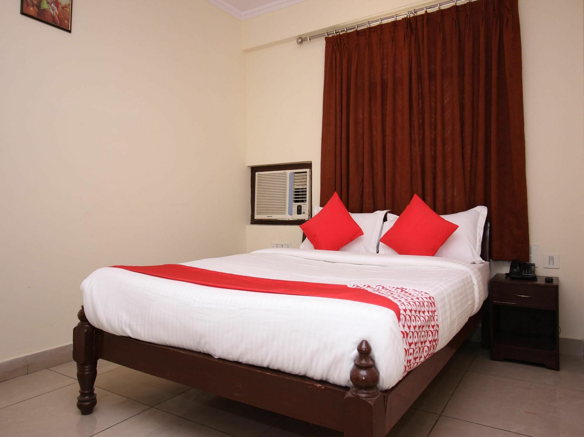 Oyo 14714 K Comfort Jaipur