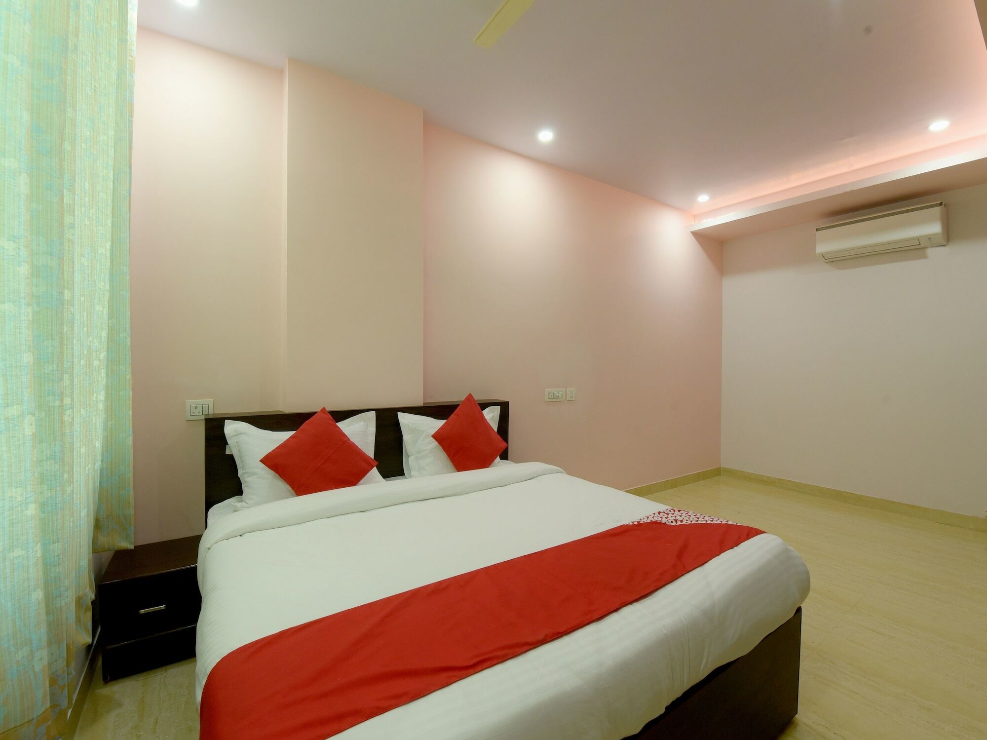 Oyo 23606 Danaria Jaipur