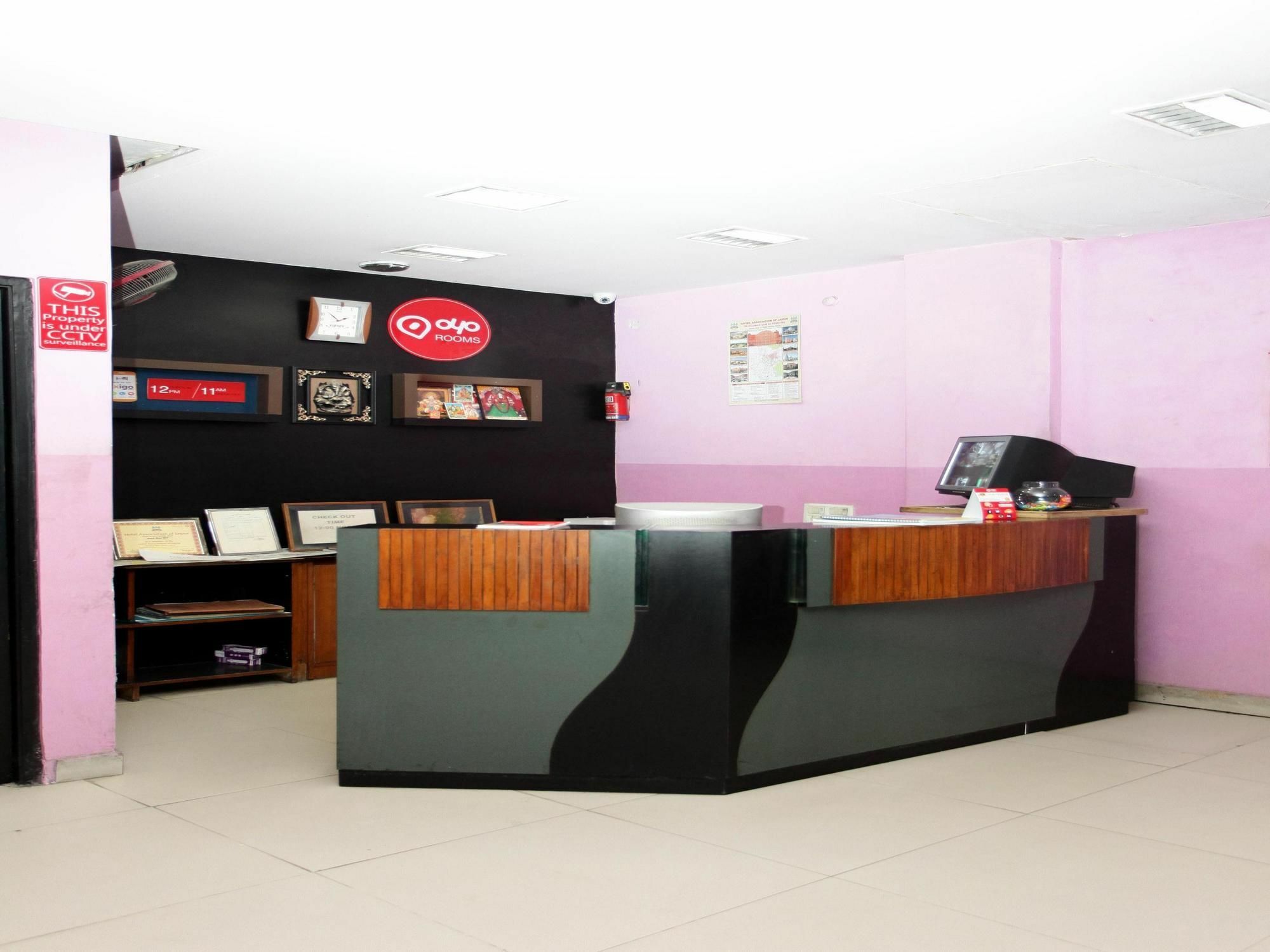 Oyo Rajapark 2 Hotel Jaipur