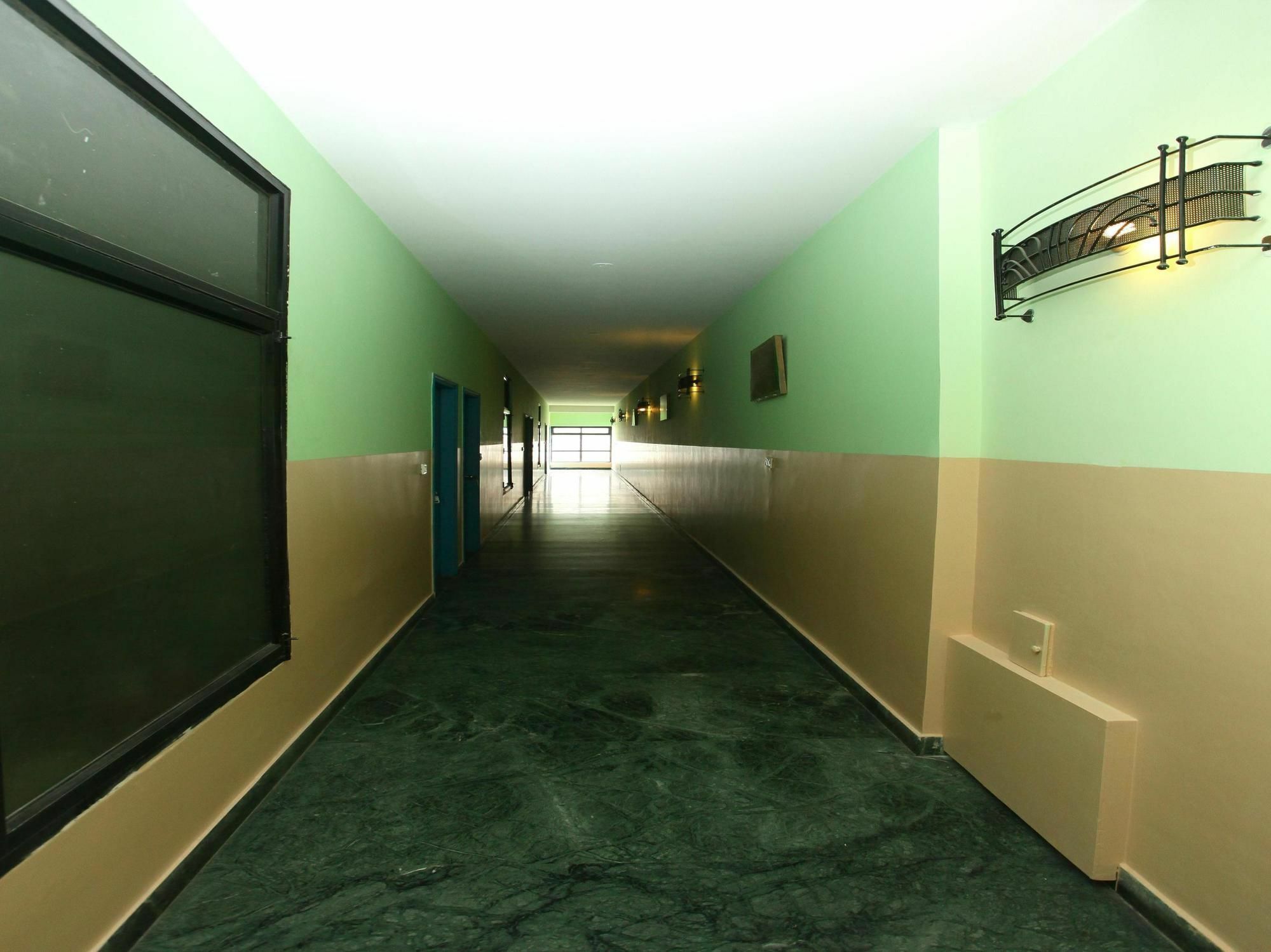 Hotel Oyo Rajapark 2 Jaipur