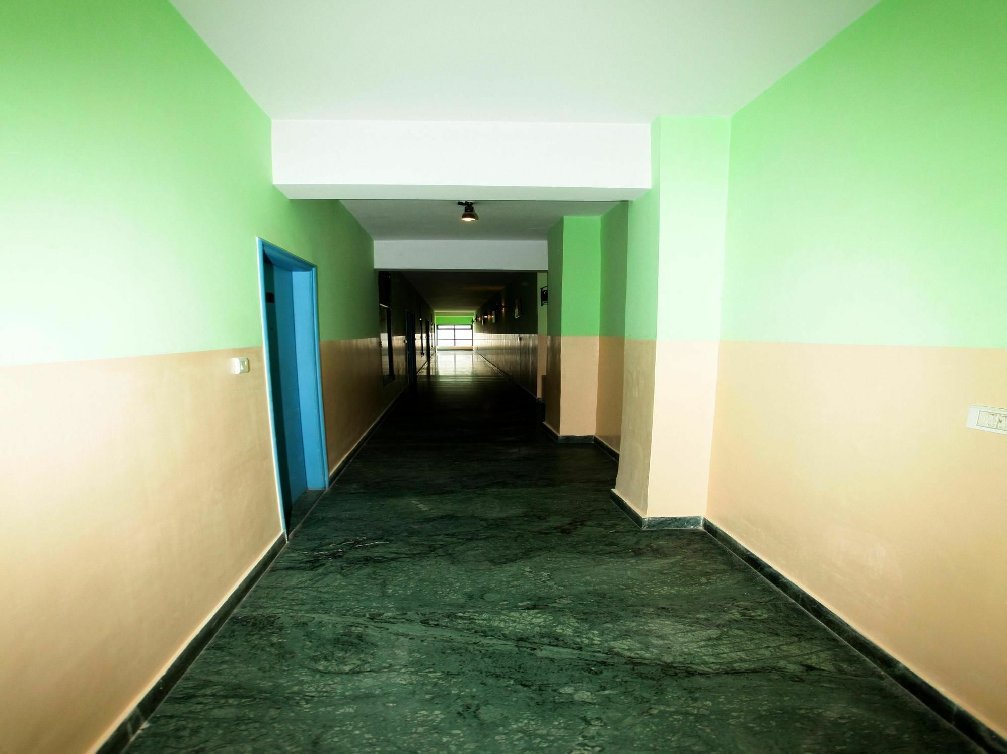 Oyo Rajapark 2 Hotel
