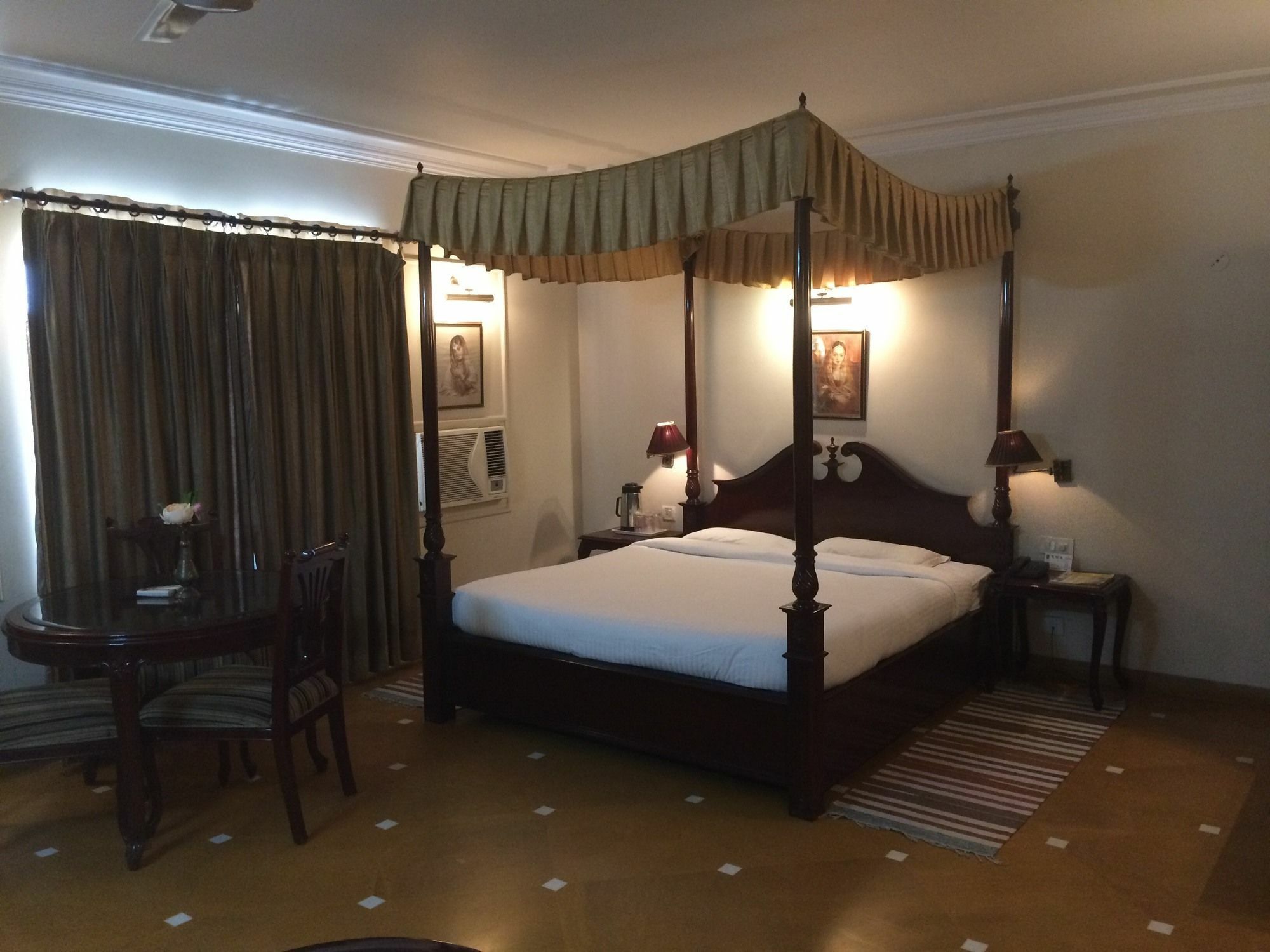 Lmb Centre, Hotel 3*