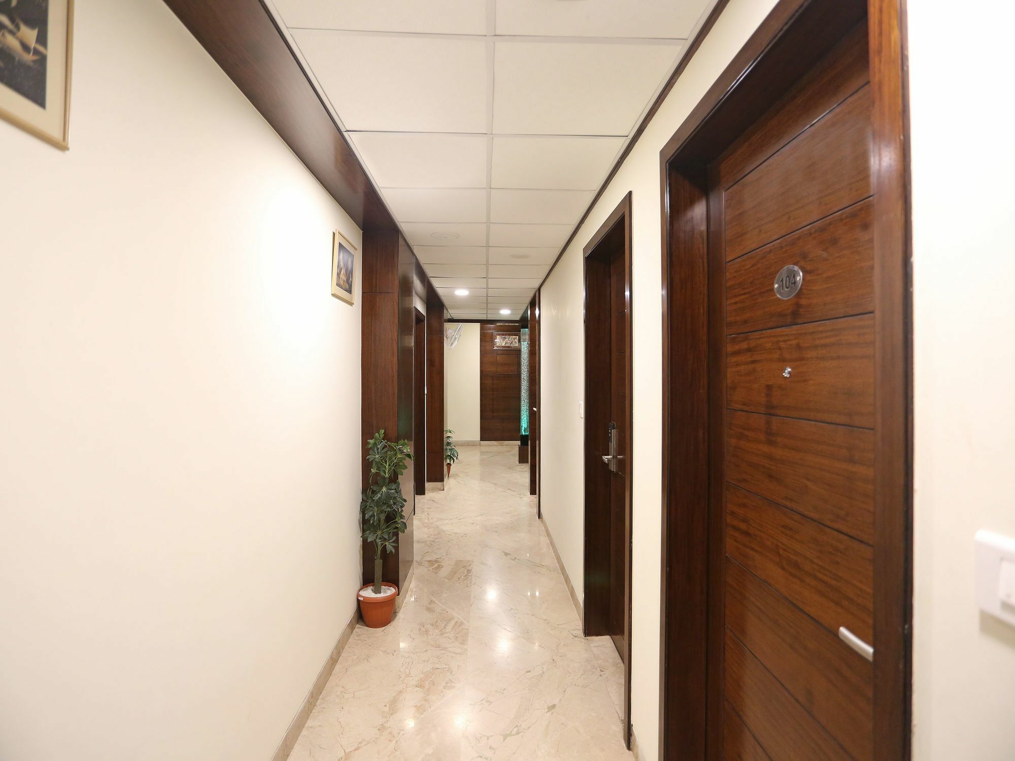 Oyo 9753 Cheelgadi Hotel