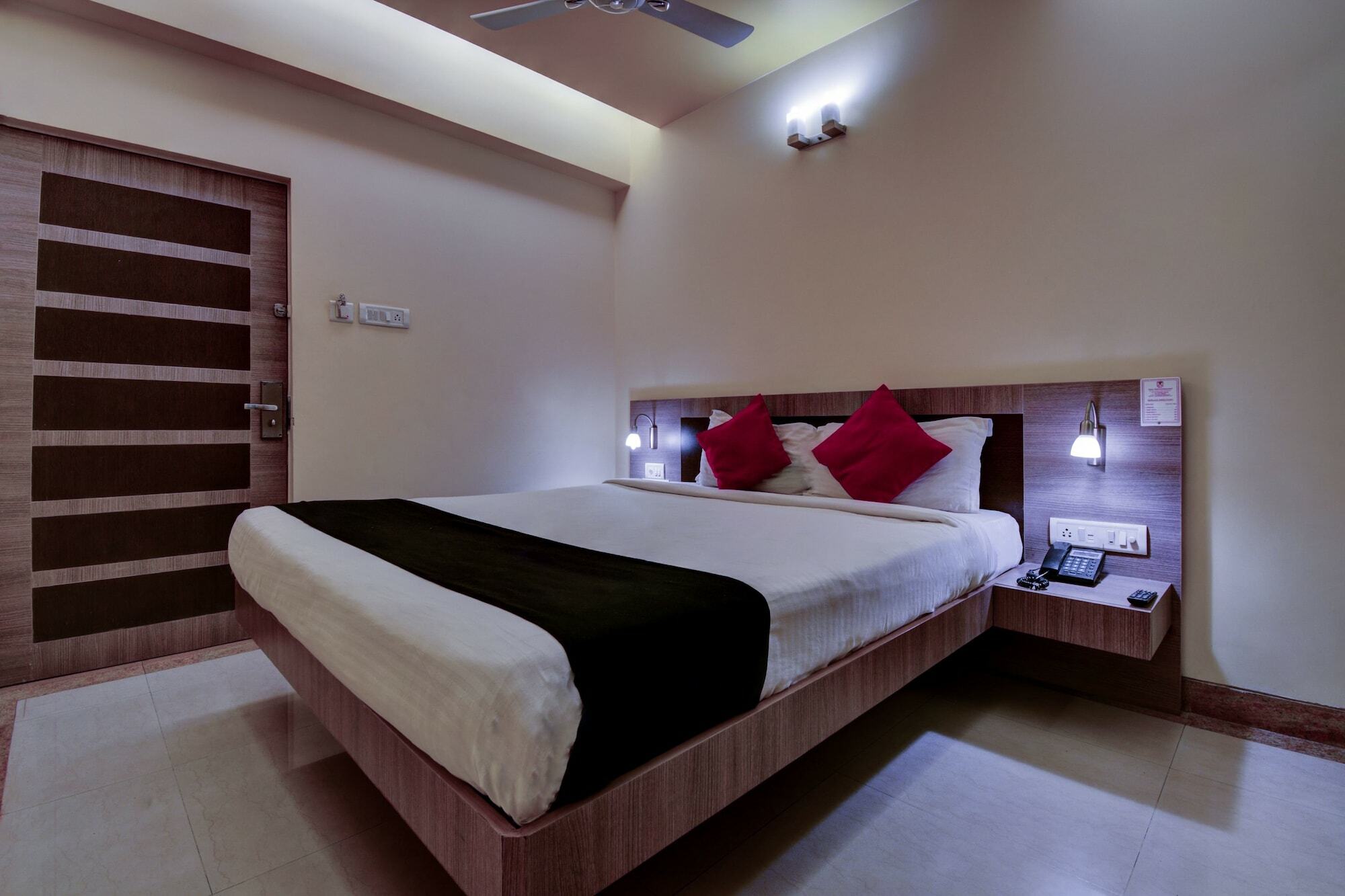 Capital O 18907 Apex Intercontinental 3*