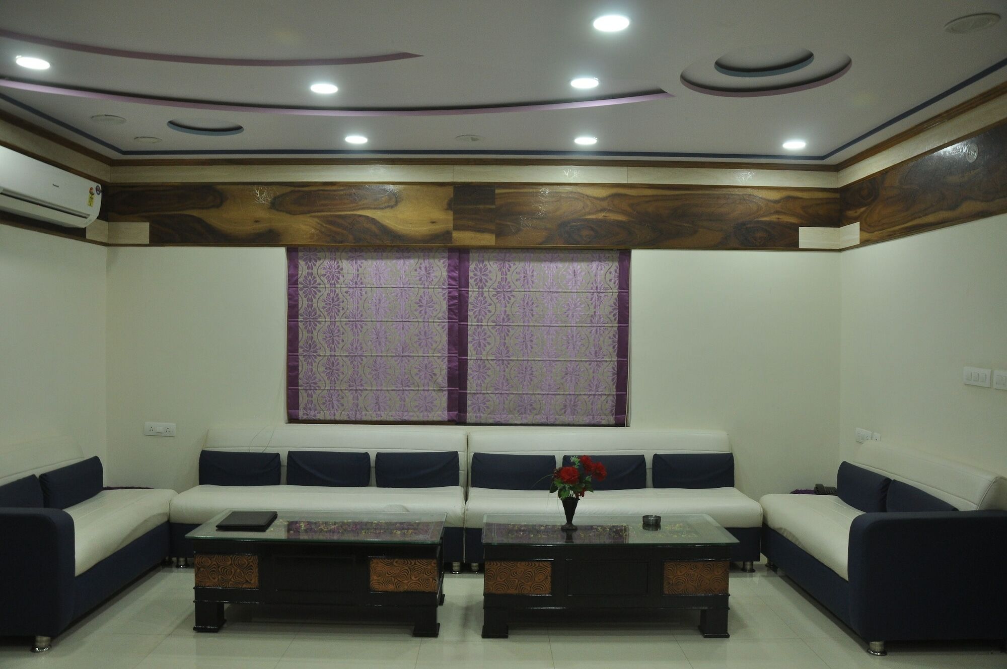 Hotel Oyo 6893 Airport View 3*