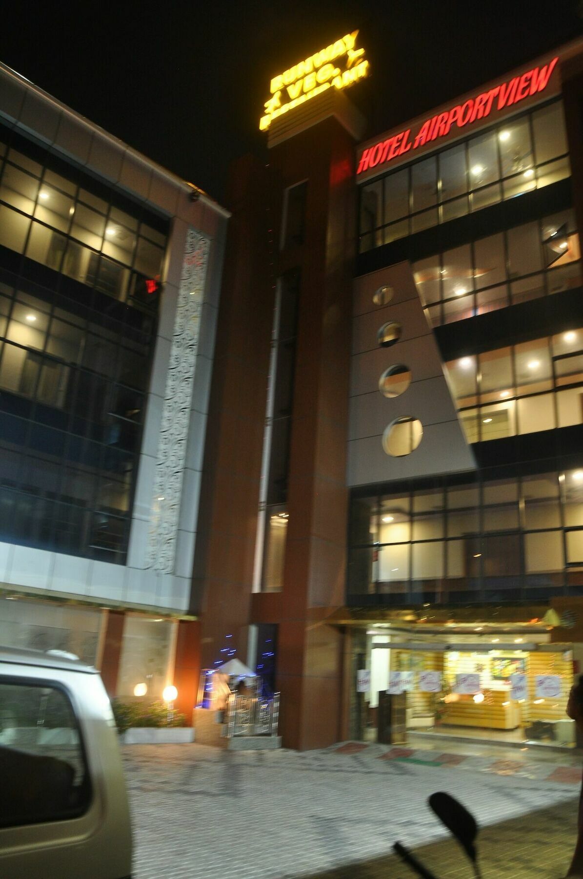 Oyo 6893 Airport View Hotel 3*