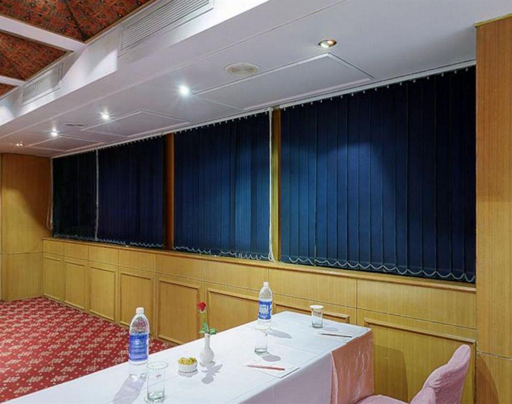 Maharani Palace Hotel
