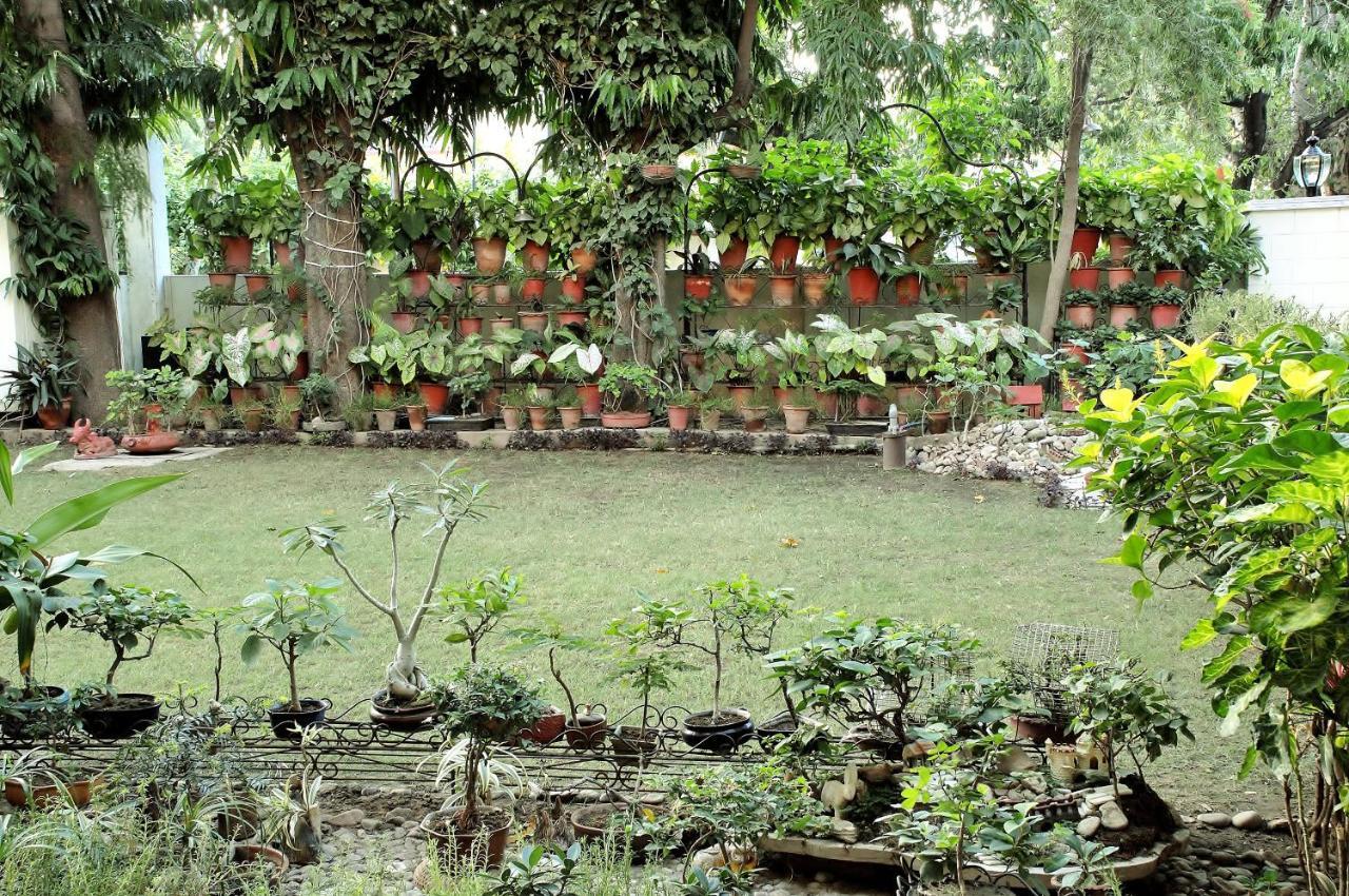 Hotel Tara Niwas
