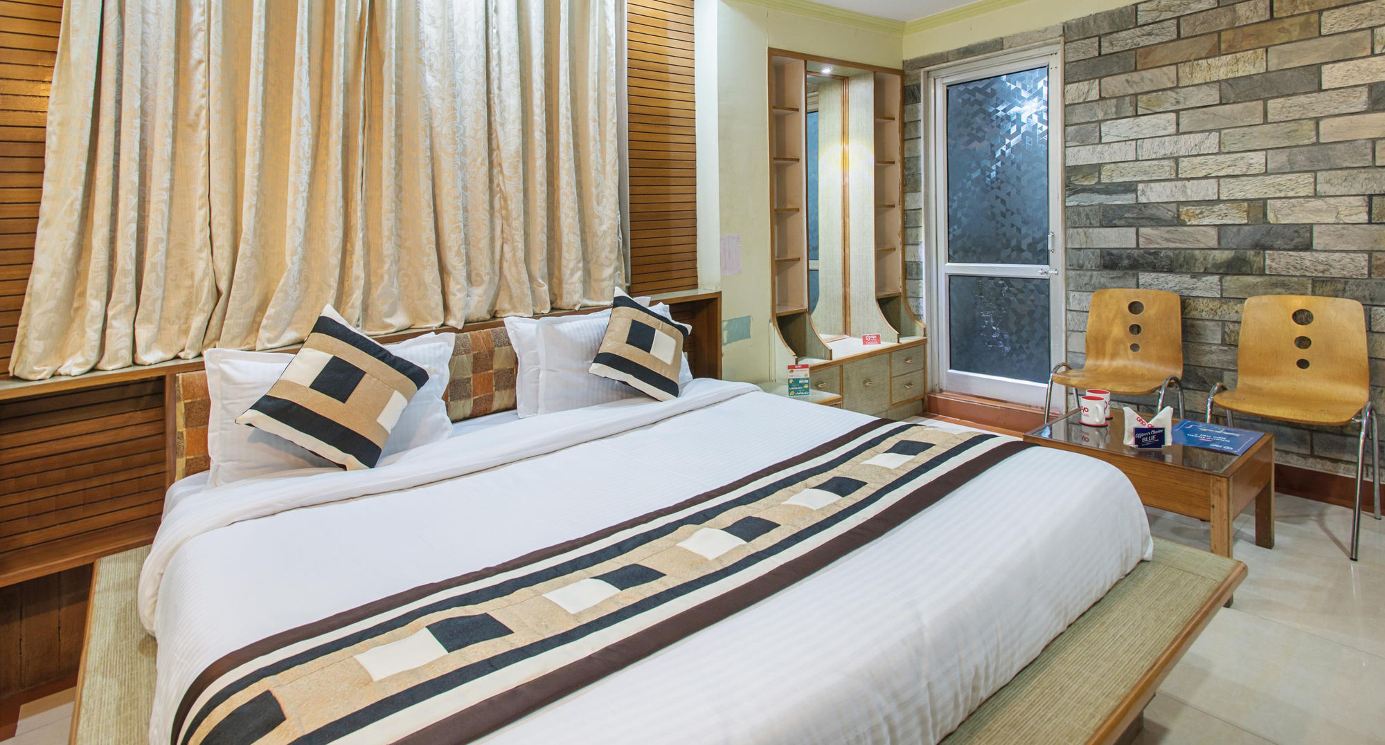 Fabhotel Fly View Hotel 3*