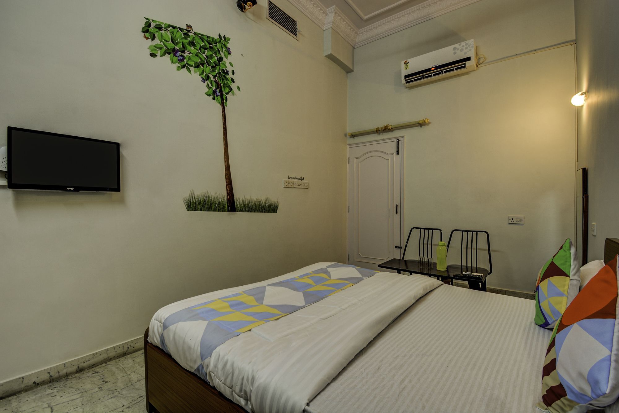 Oyo 17340 Royal Jawahar Nagar Hotel 2*