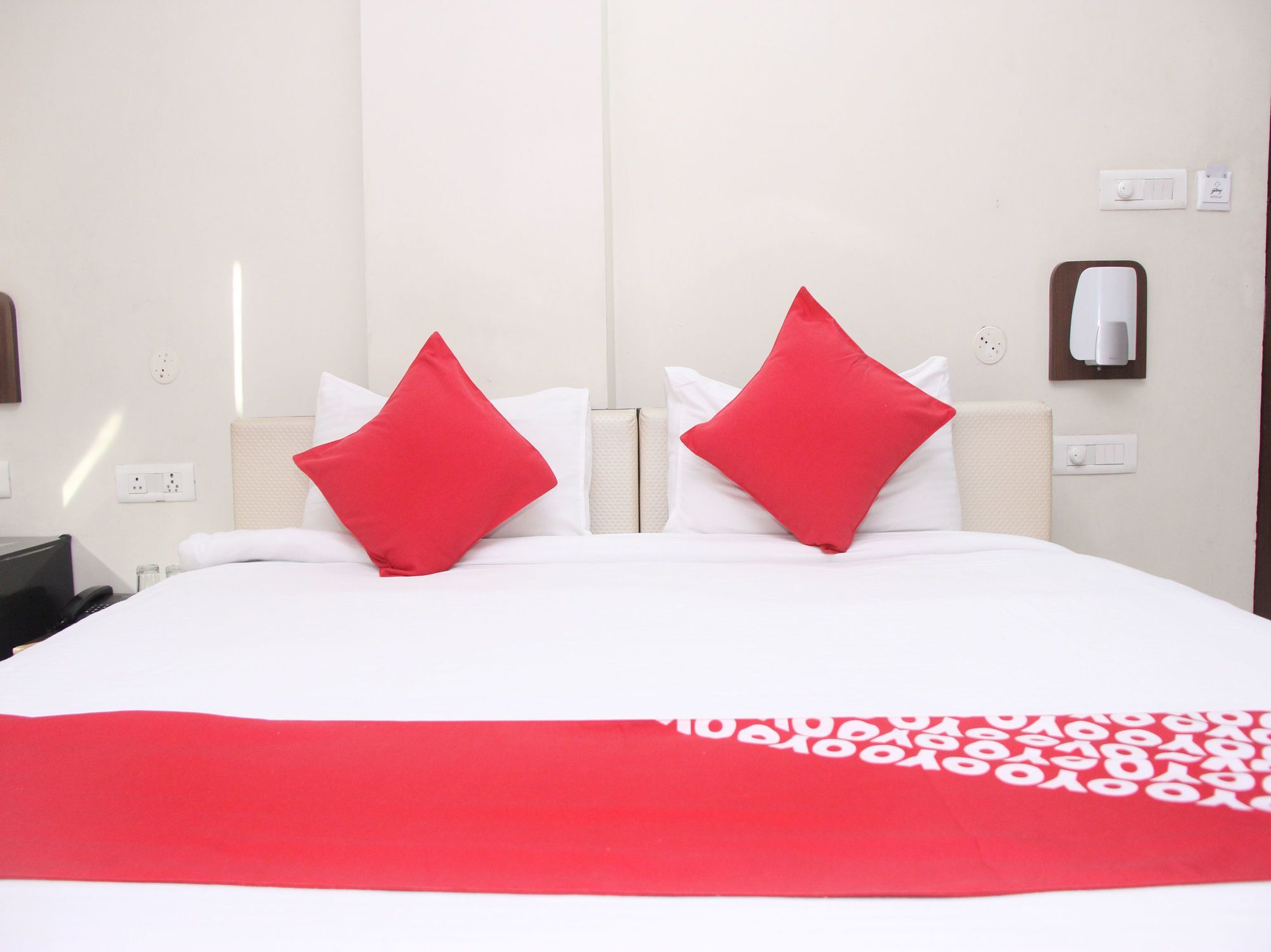 Oyo 14427 Rk Palace Hotel Jaipur