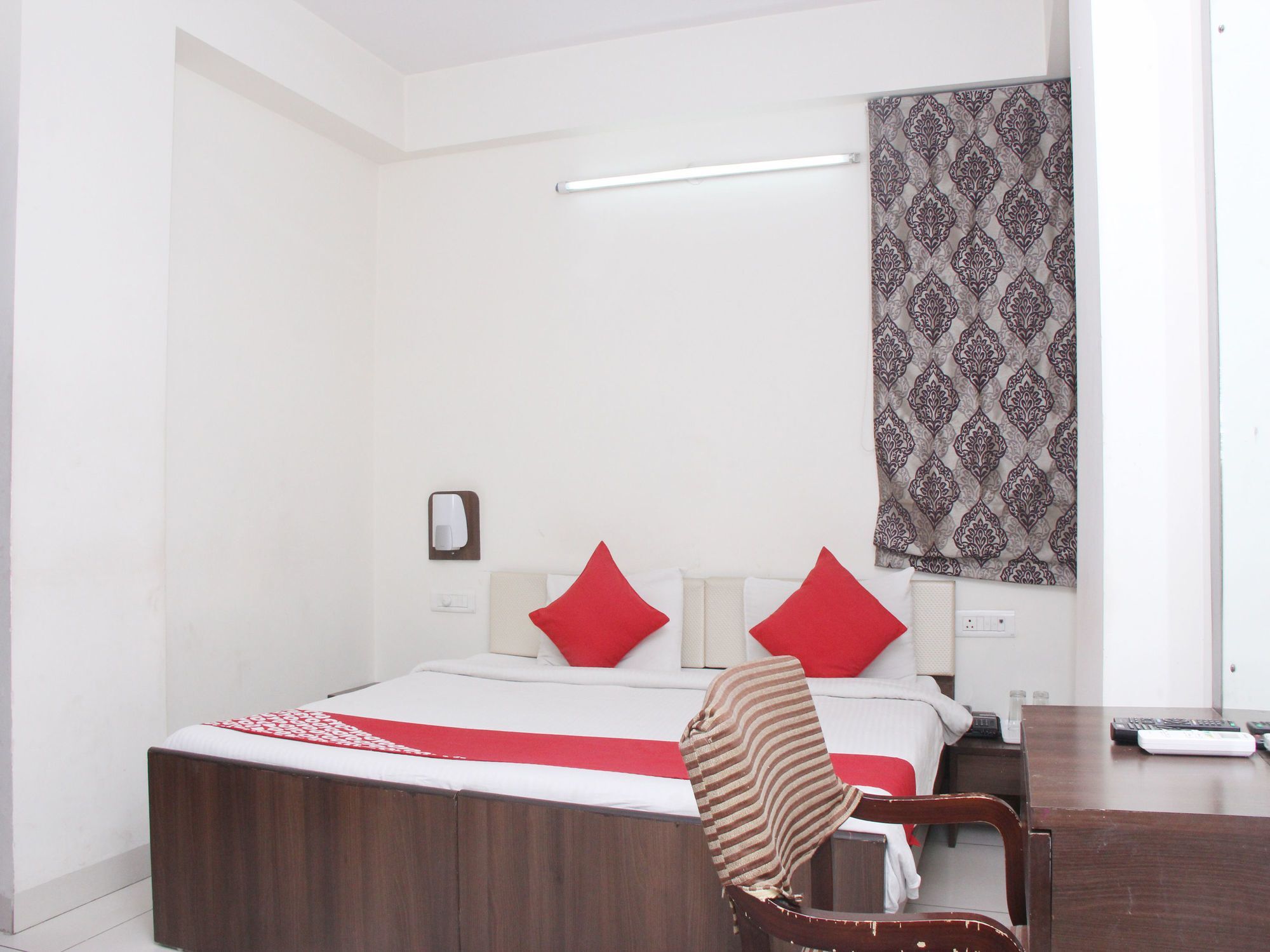Hotel Oyo 14427 Rk Palace 2*