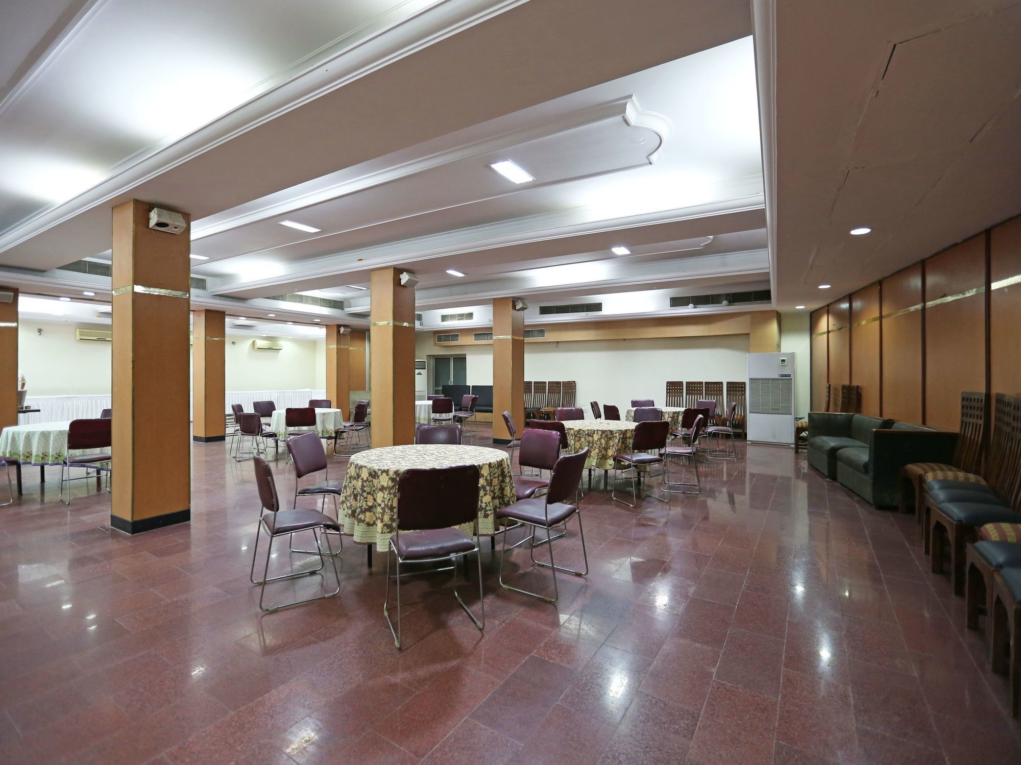 Hotel Oyo 606 Imperial 2*