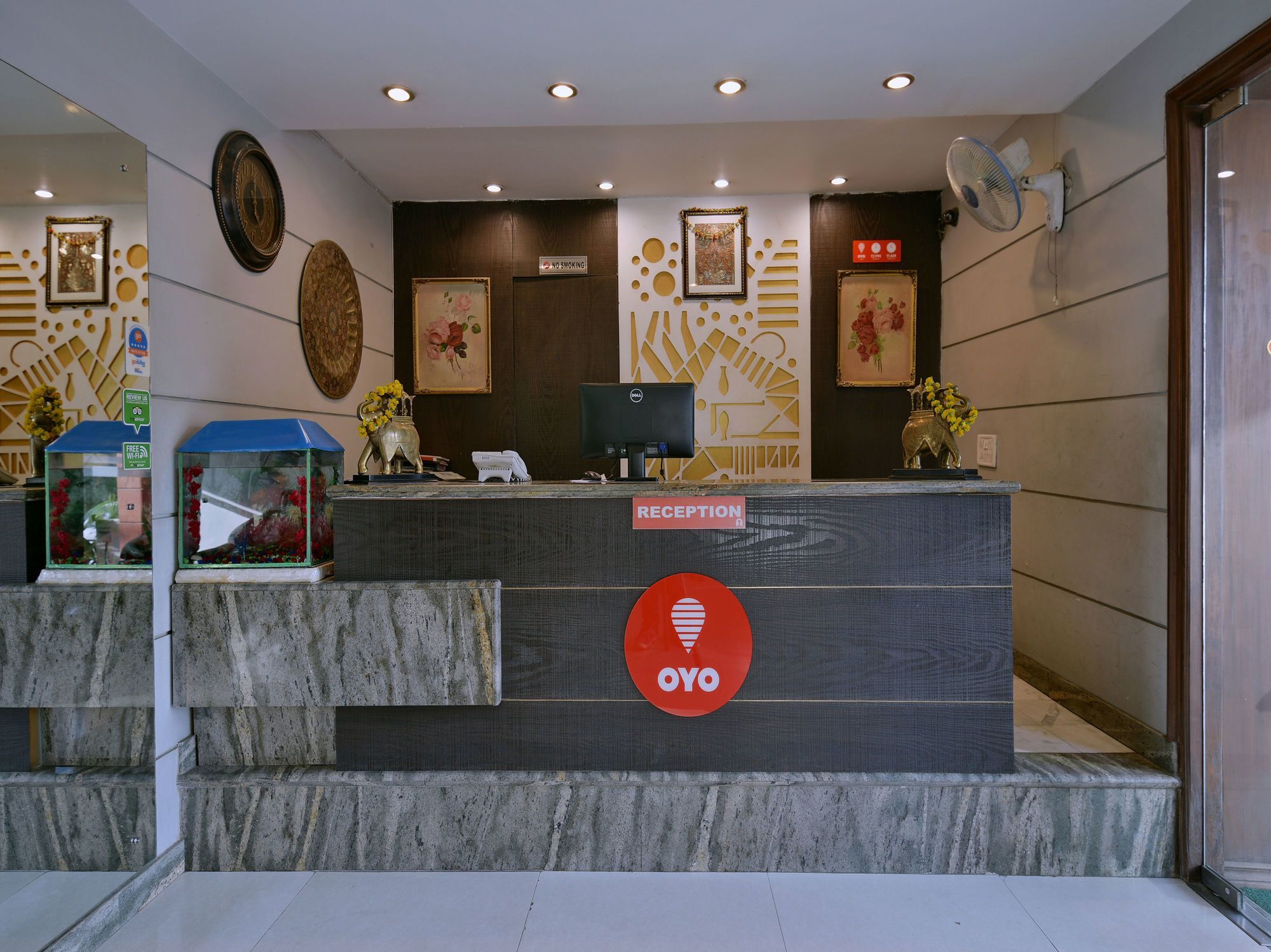 Hotel Oyo 1746 Rnb Select 2*