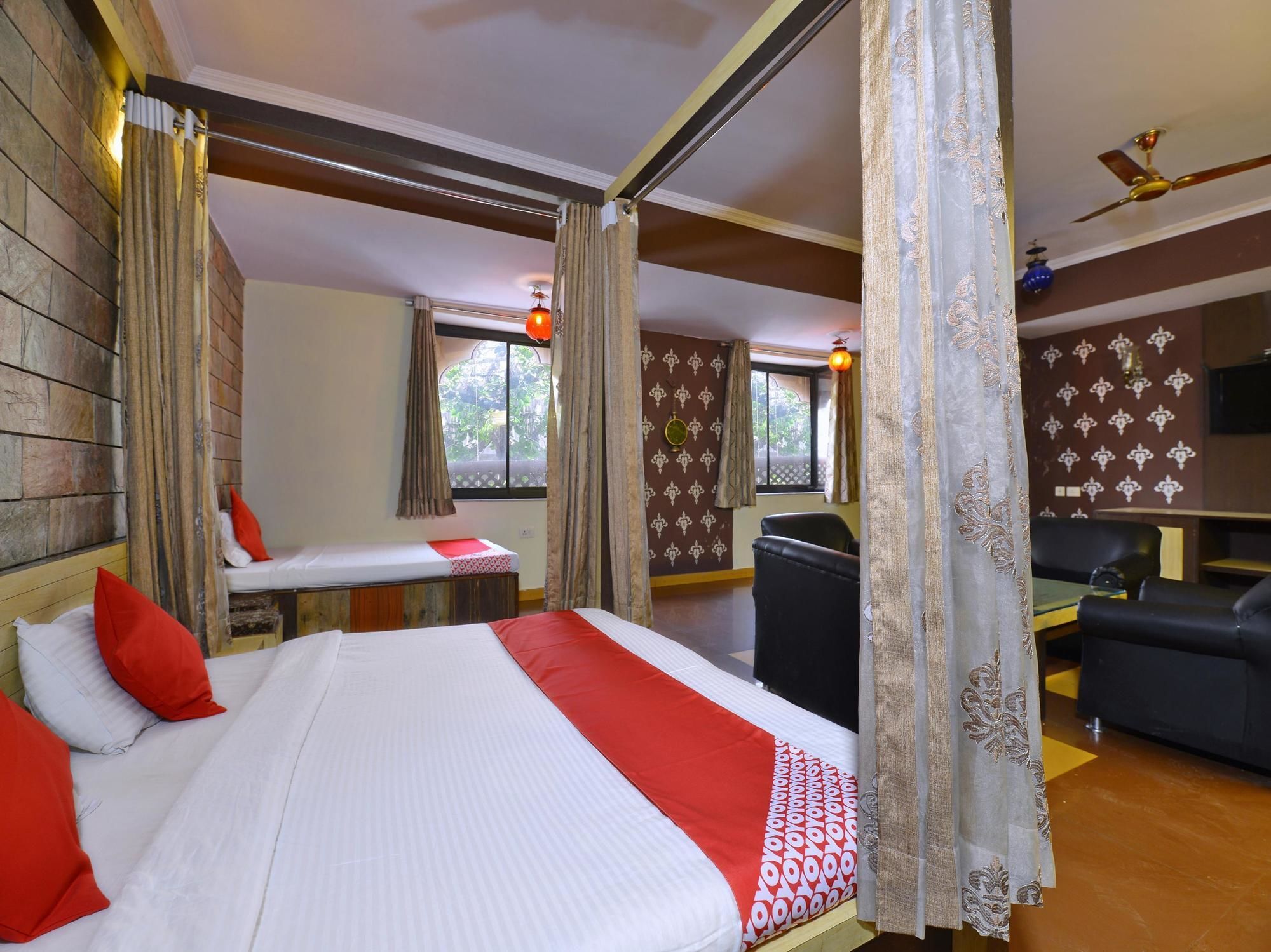 Oyo 12908 Shiva's Royal Hotel Jaipur