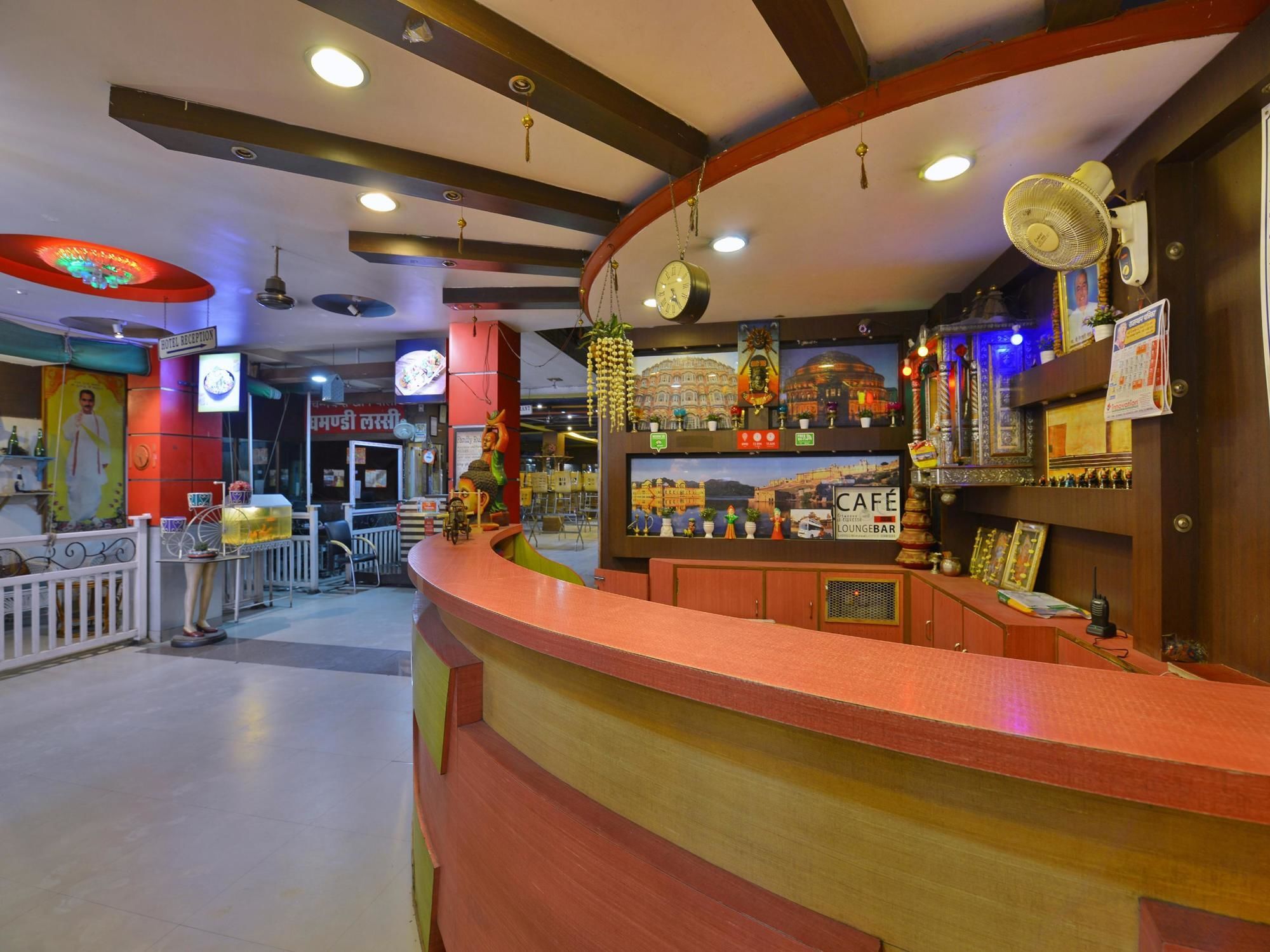 Oyo 12908 Shiva's Royal Hotel Jaipur