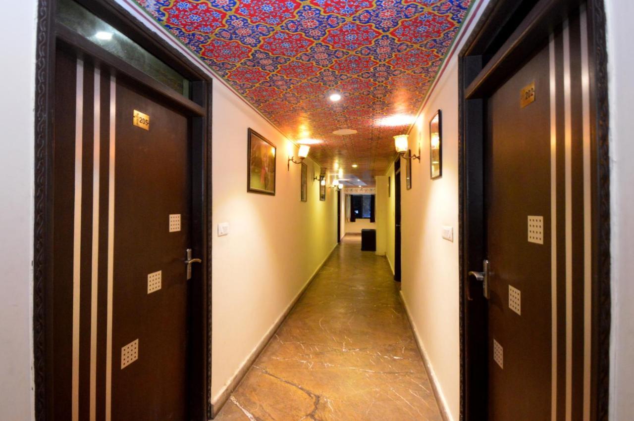 Surya Garh Hotel 3*