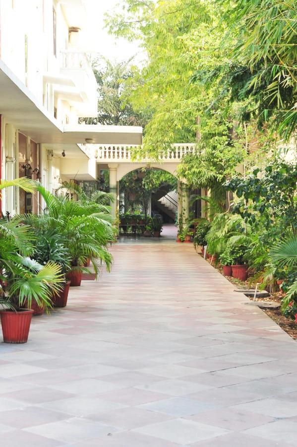 Meghniwas Hotel