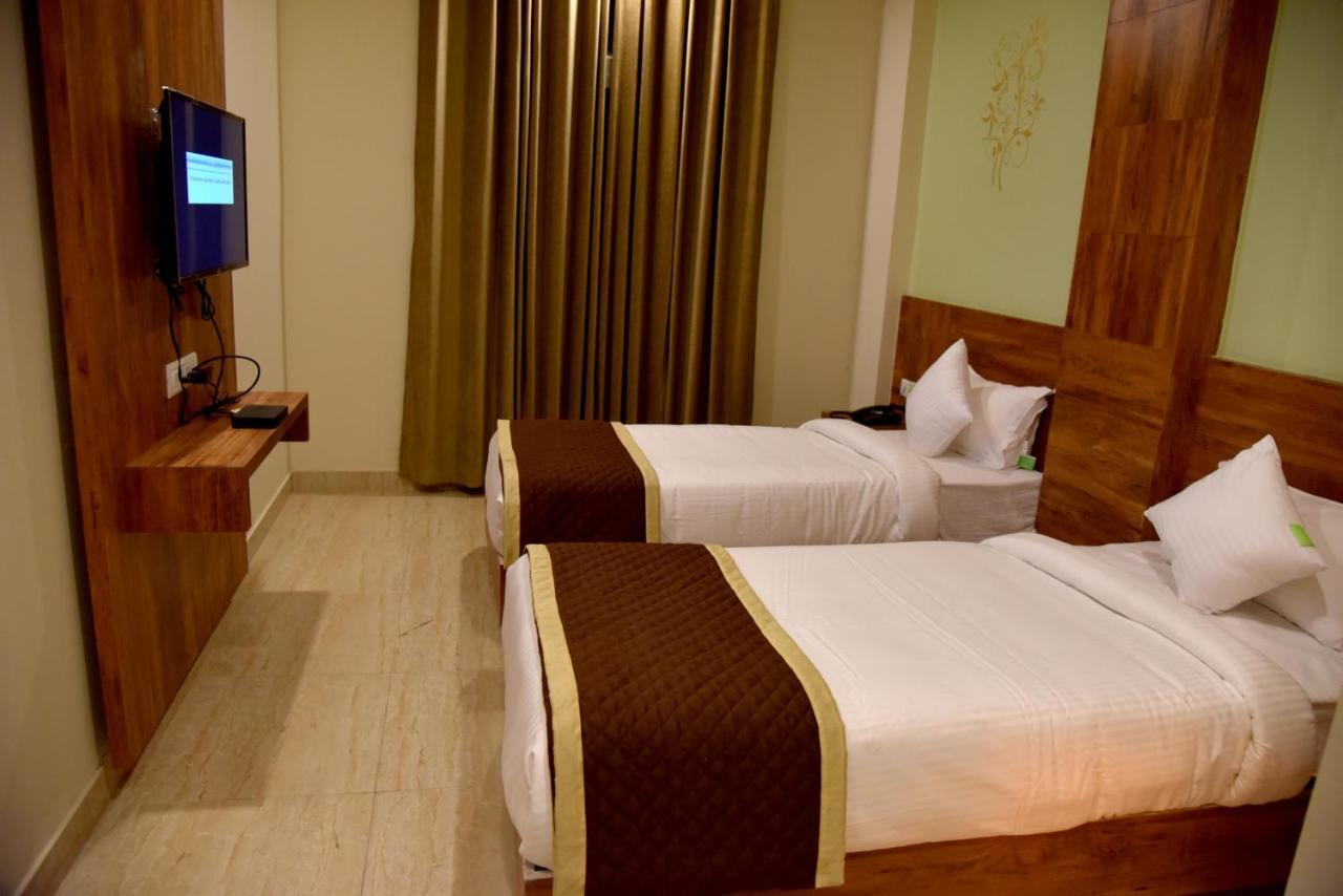 Triveni Residency 3*