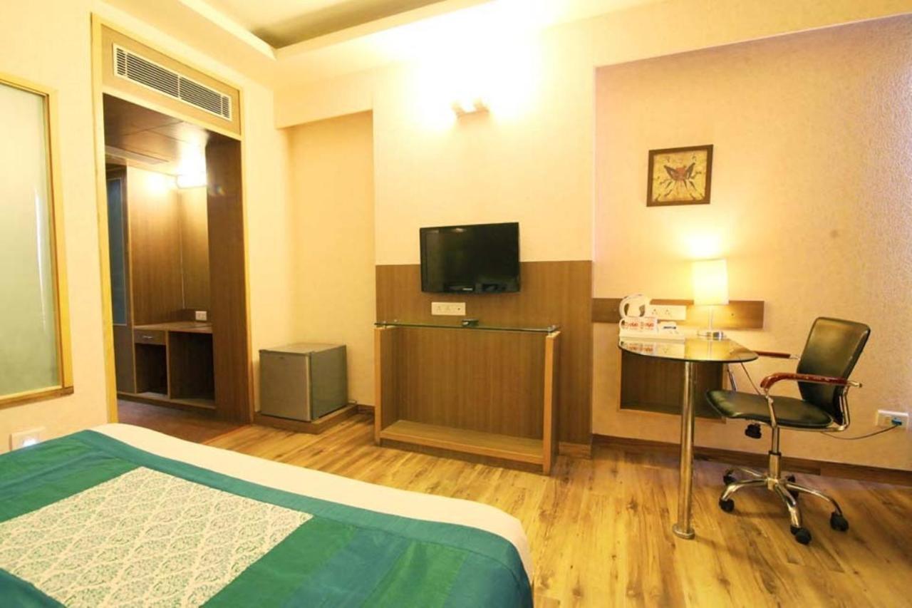 Cm-a Luxury Boutique Hotel