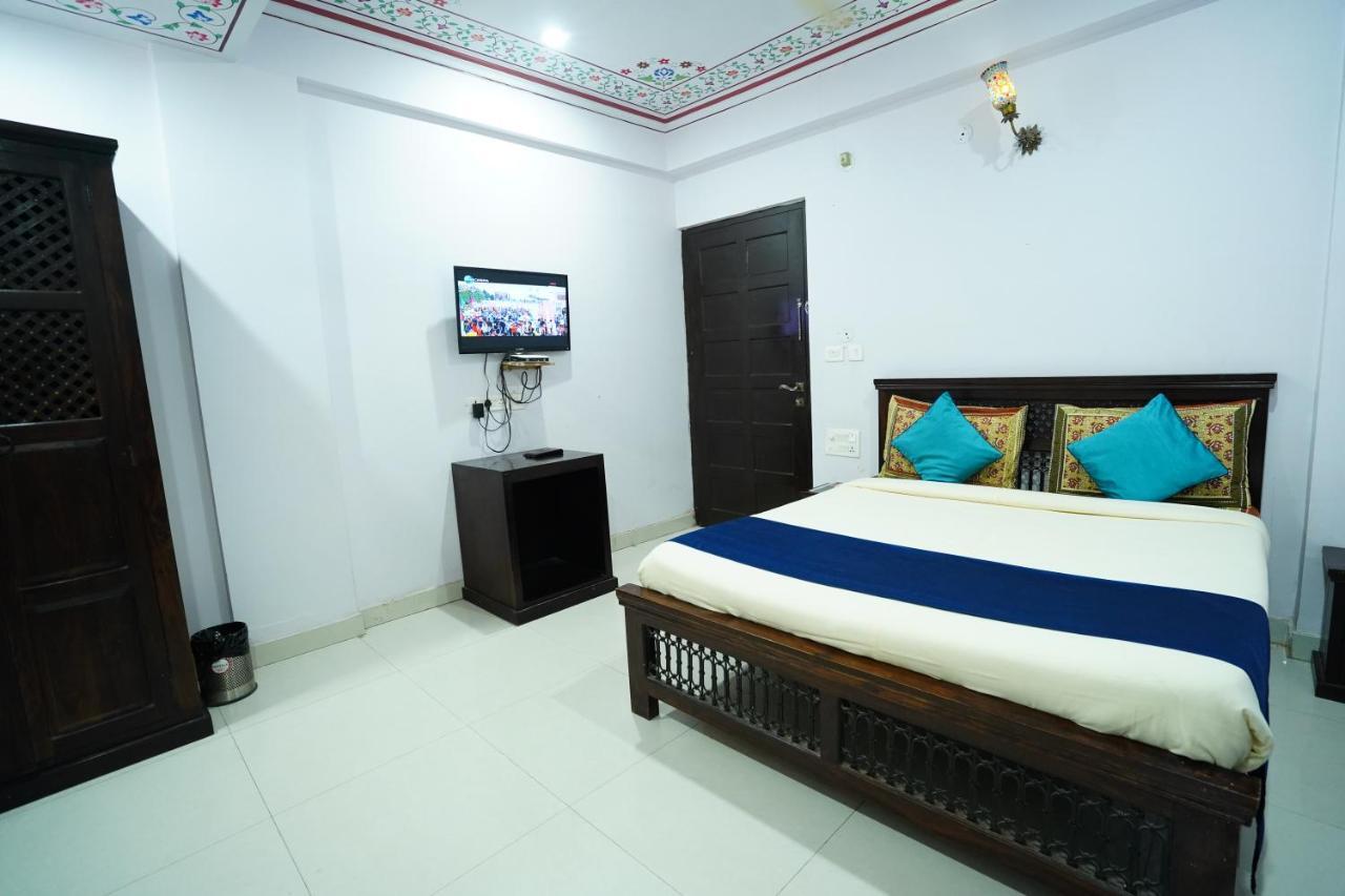 Jal Mahal Haveli Hotel 3*